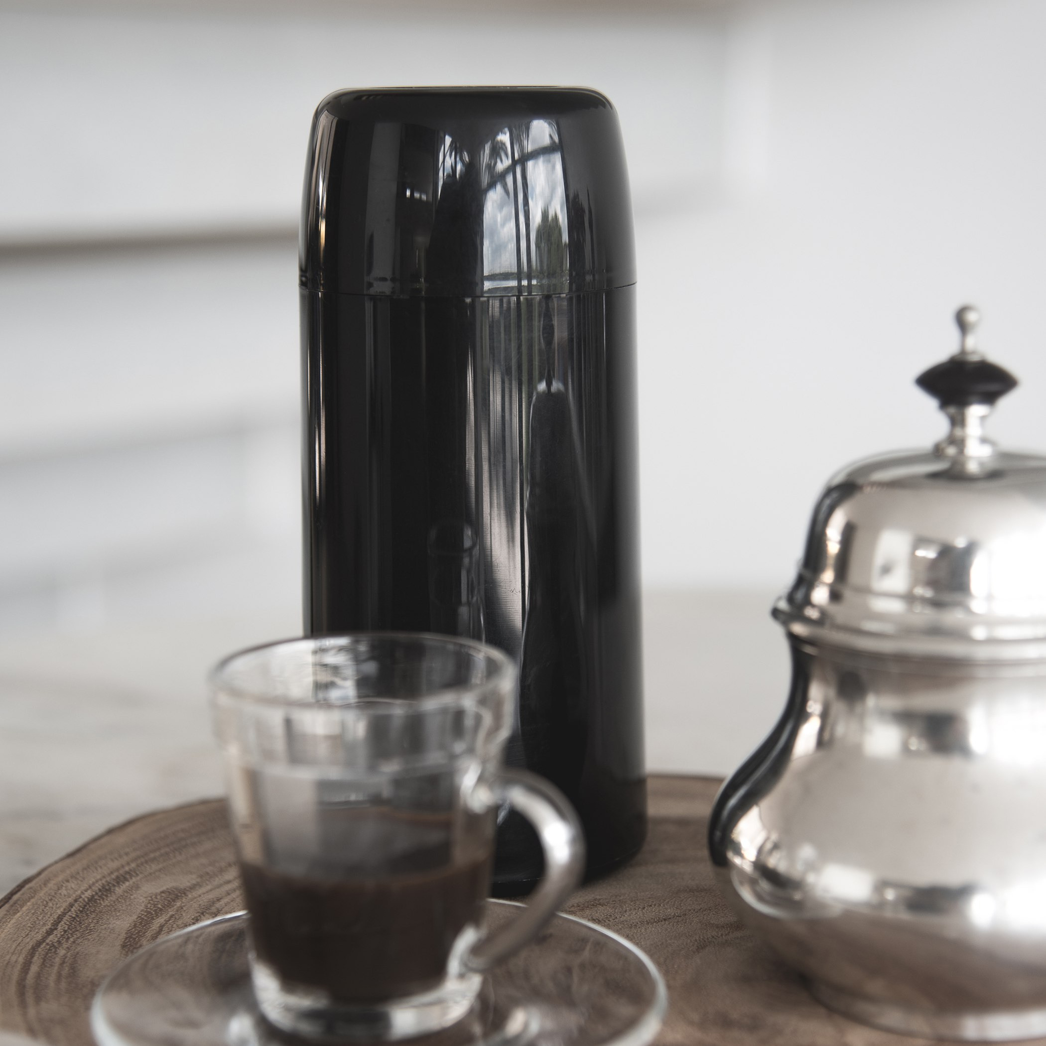 Invicta Firenze Mini Vacuum Bottle - 250 ml-hbxhomeware-diningandtabletop-coffeeandteasets-image-2