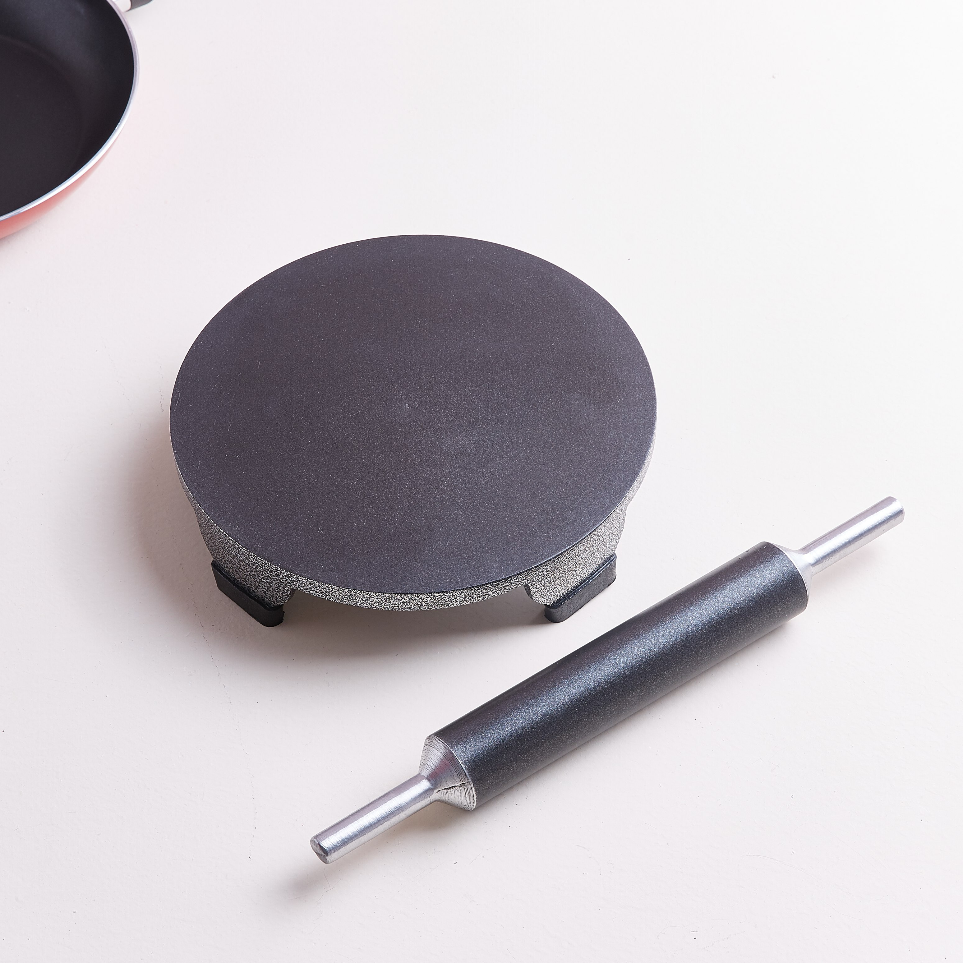 مرقاق عجين وصينية ستانلس ستيل-hbxhomeware-hbxkitchen-image-1