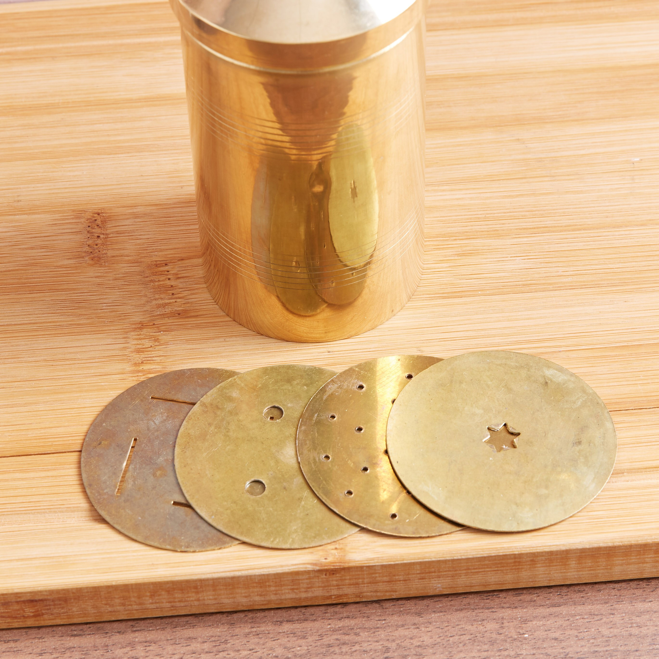 Textured Sev Machine-hbxhomeware-hbxkitchen-image-2