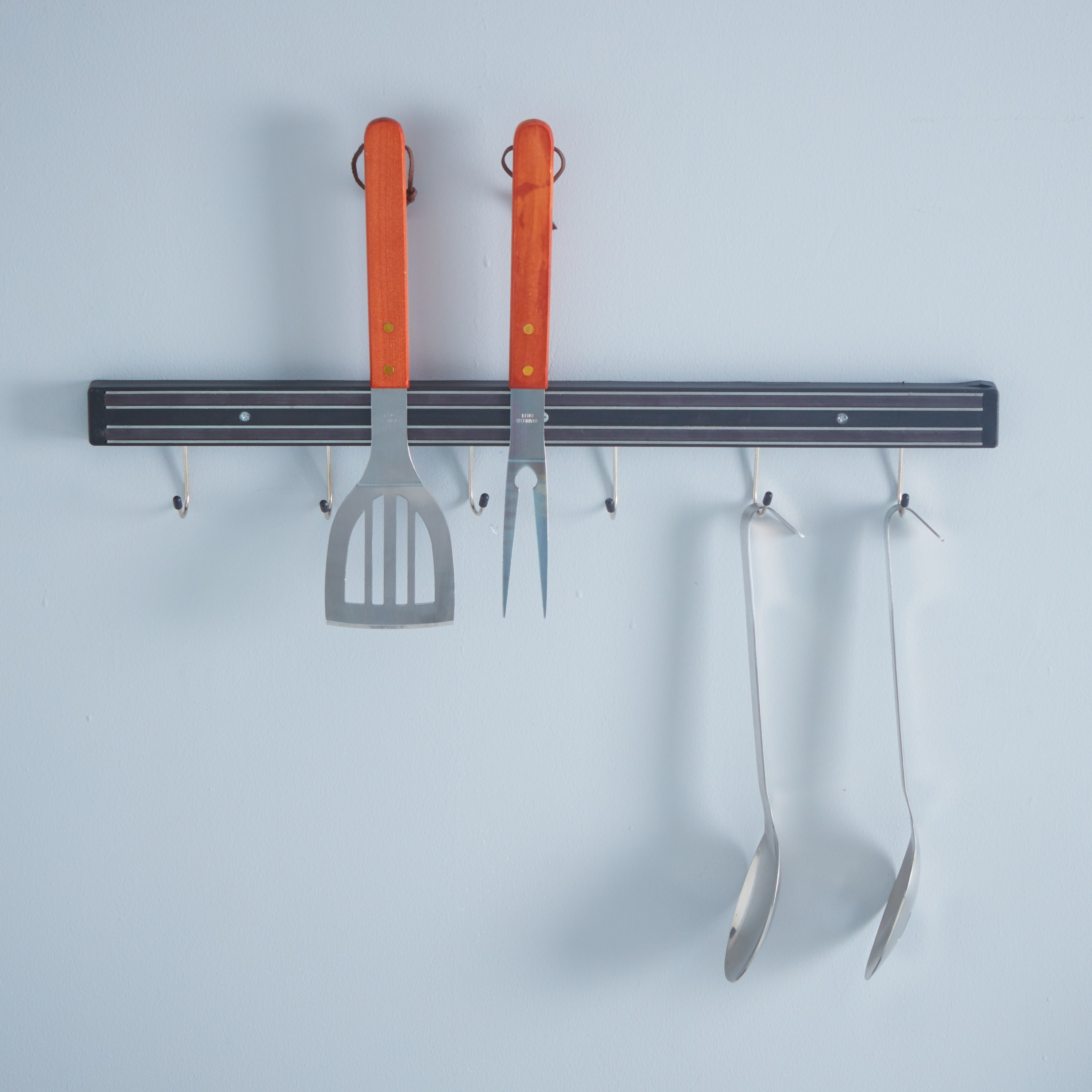 Magnetic Tool Holder-hbxhomeware-hbxkitchen-image-1