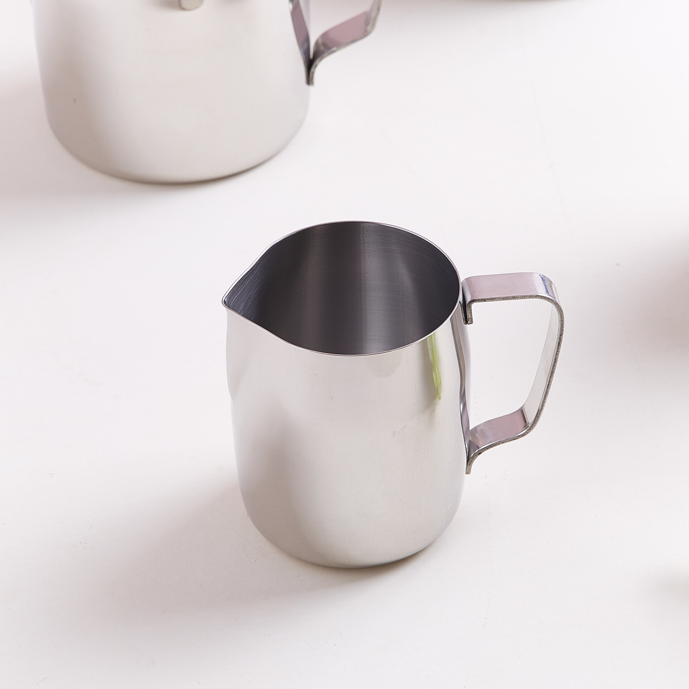 إبريق حليب مزبد - 415 مل-hbxhomeware-diningandtabletop-coffeeandteasets-image-1