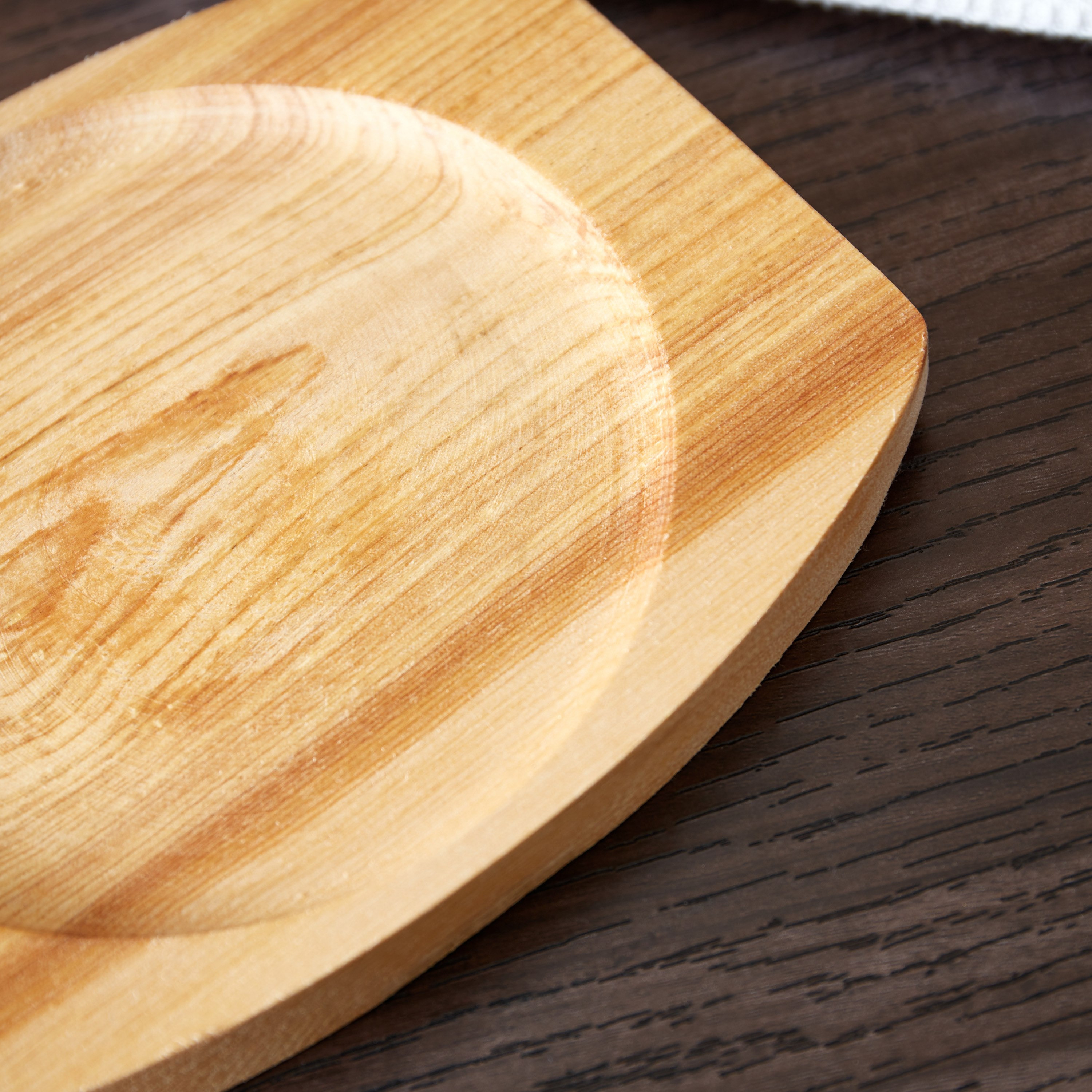 صينية سيزلر صغيرة من حديد الزهر مع لوح تقديم خشب-hbxhomeware-hbxkitchen-image-3