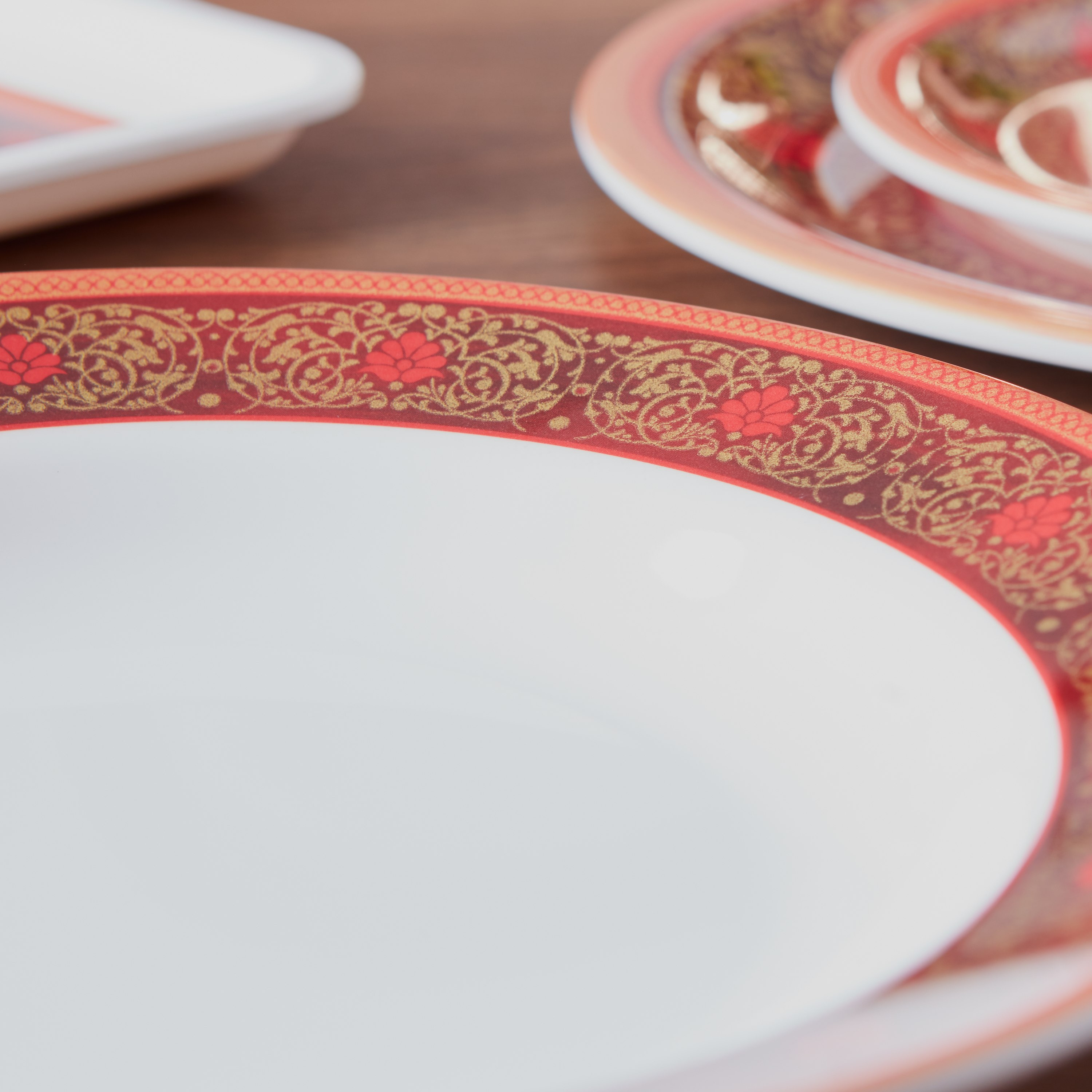 صحن شوربة رويال جولد - 23 سم-hbxdecorandfurnishings-tabletop-crockery-image-2