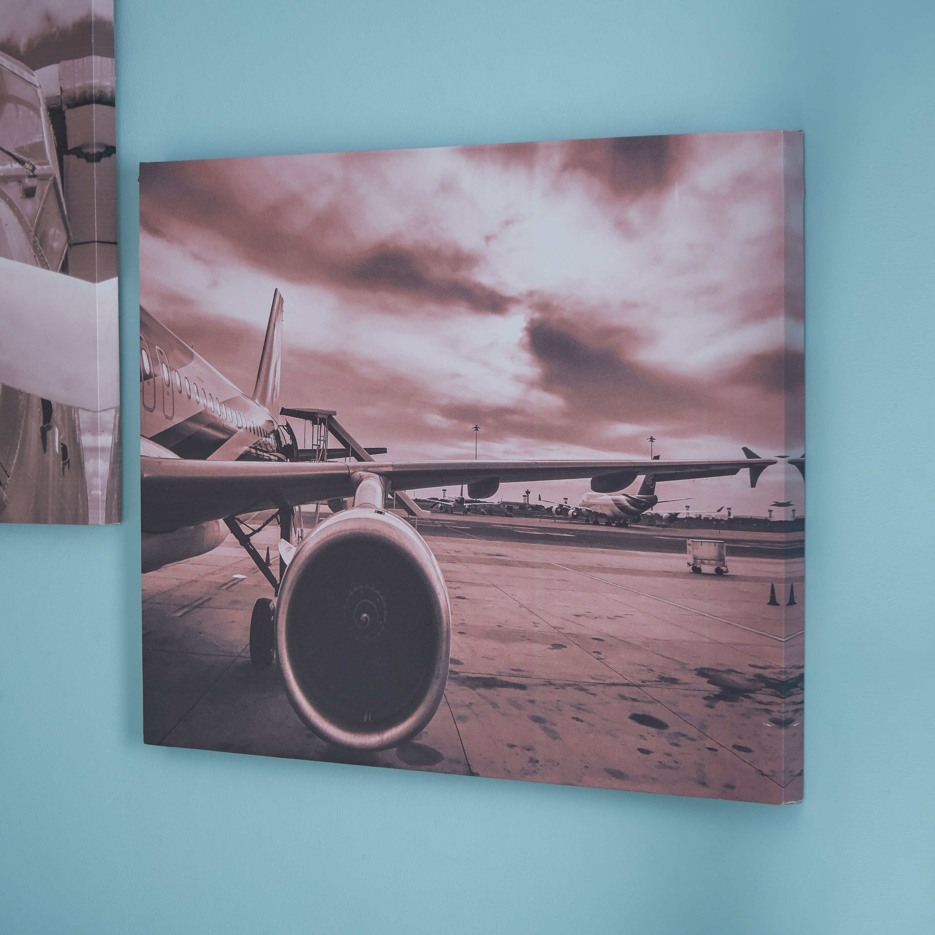 لوحة كانفاس بطبعات محرك طائرة-PROMO_HB_AE_B1G1_250925-image-2