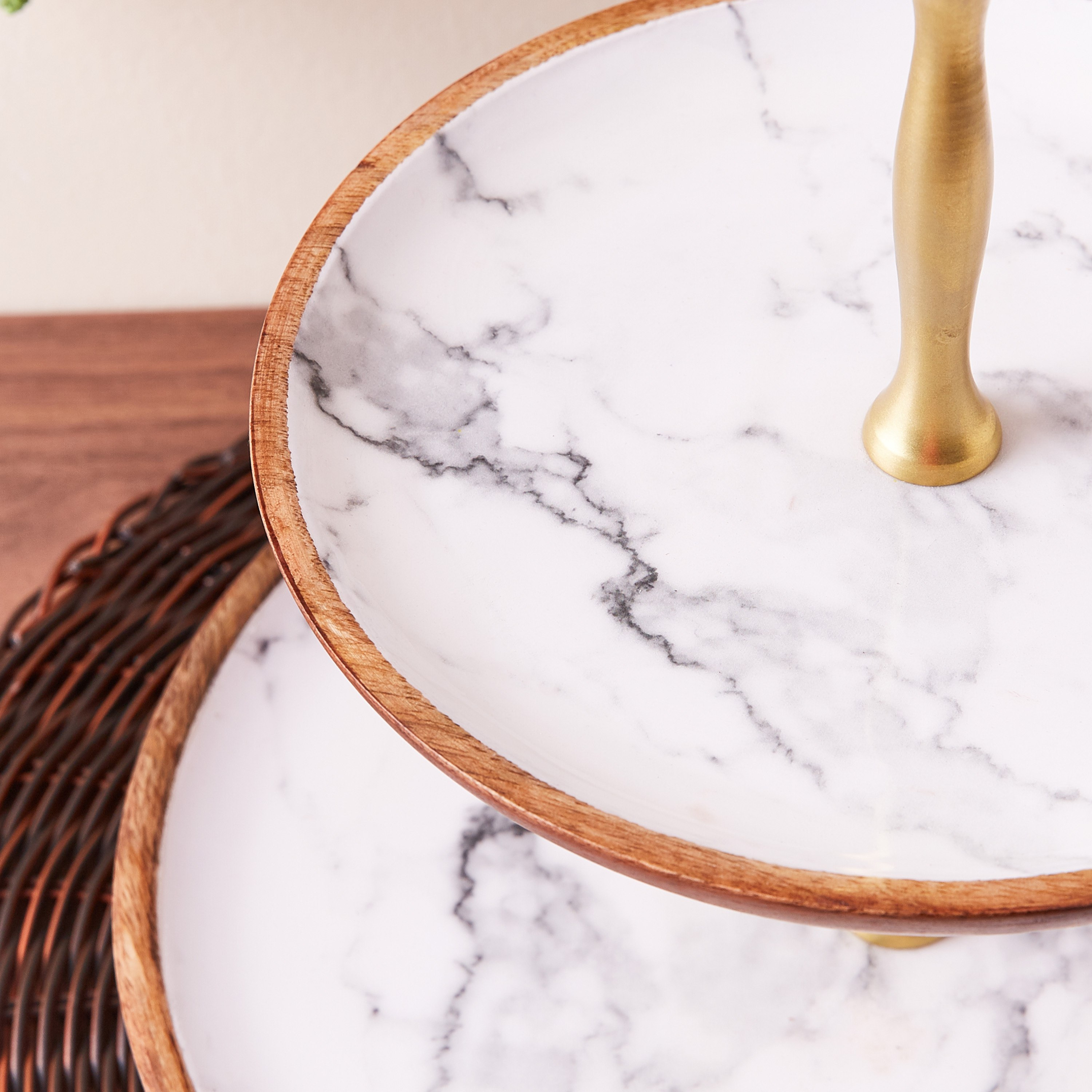 صحن مقبّلات خشبي بطابقين من إندي فايب-hbxdecorandfurnishings-tabletop-serveware-image-3
