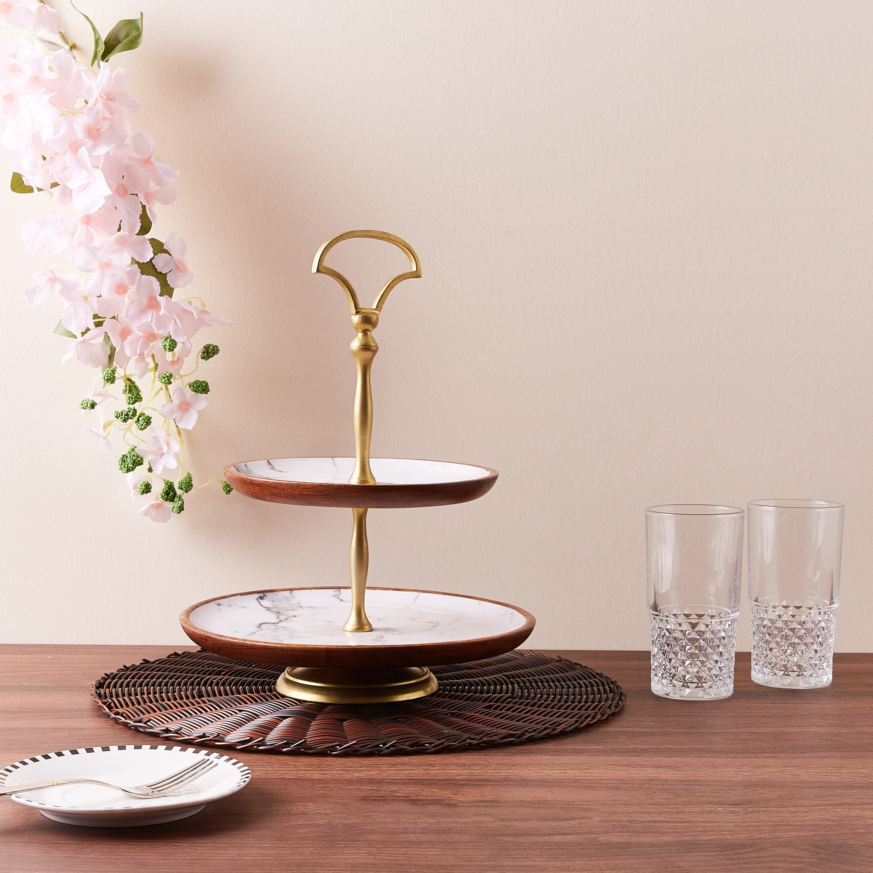 صحن مقبّلات خشبي بطابقين من إندي فايب-hbxdecorandfurnishings-tabletop-serveware-image-4