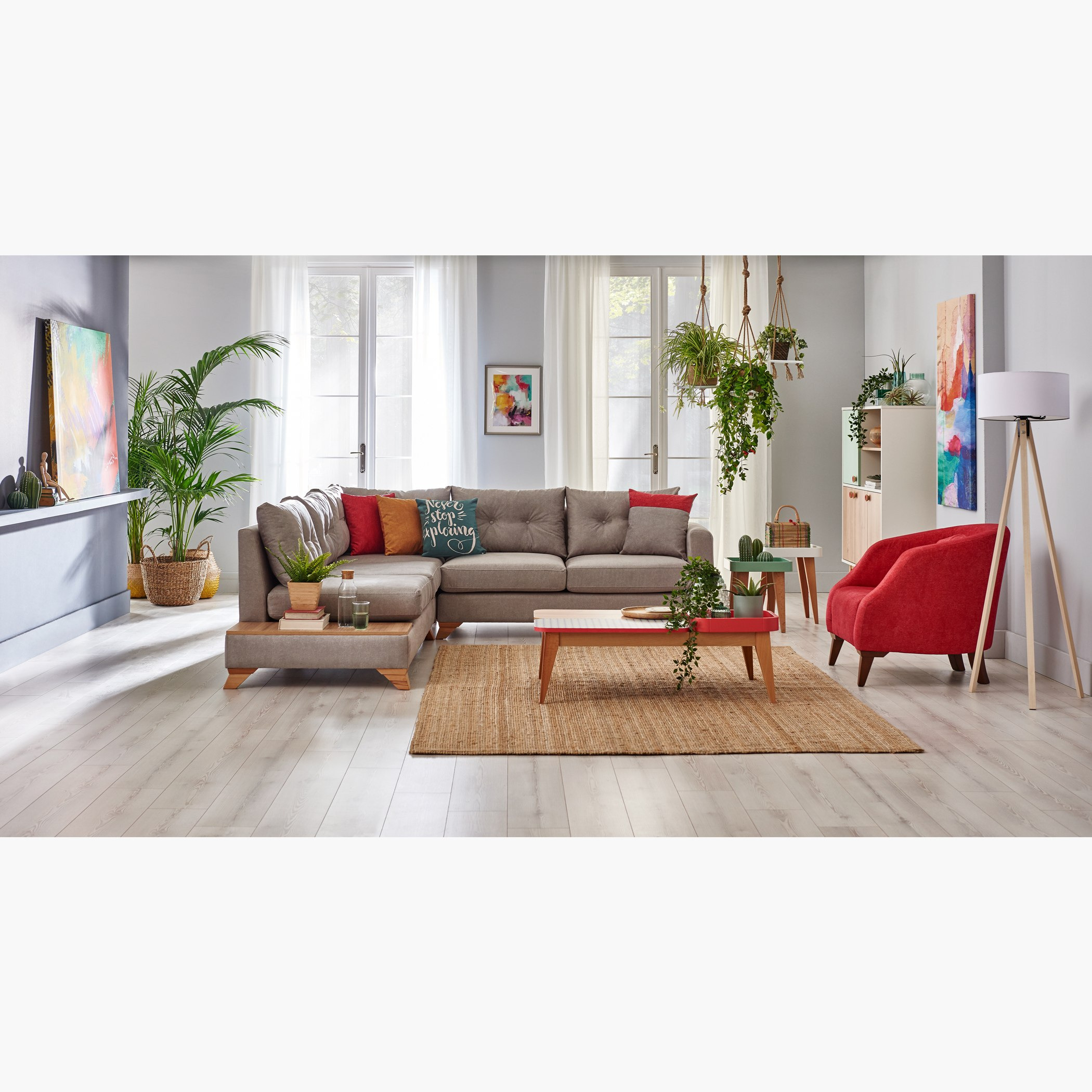 مسند قدم قماشي بارز الملمس من ساندلر-hbxlivingroom-sofasandarmchairs-ottomansandfootstools-image-4