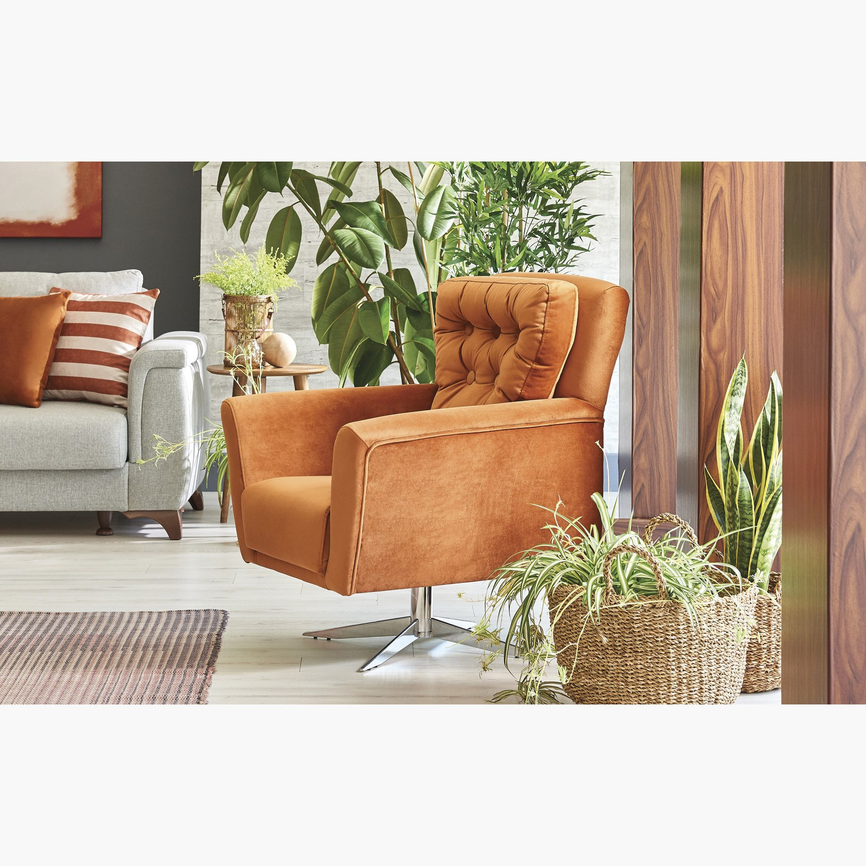 كرسي دوار معنقد من جيرونا-hbxlivingroom-sofasandarmchairs-sofas-image-2
