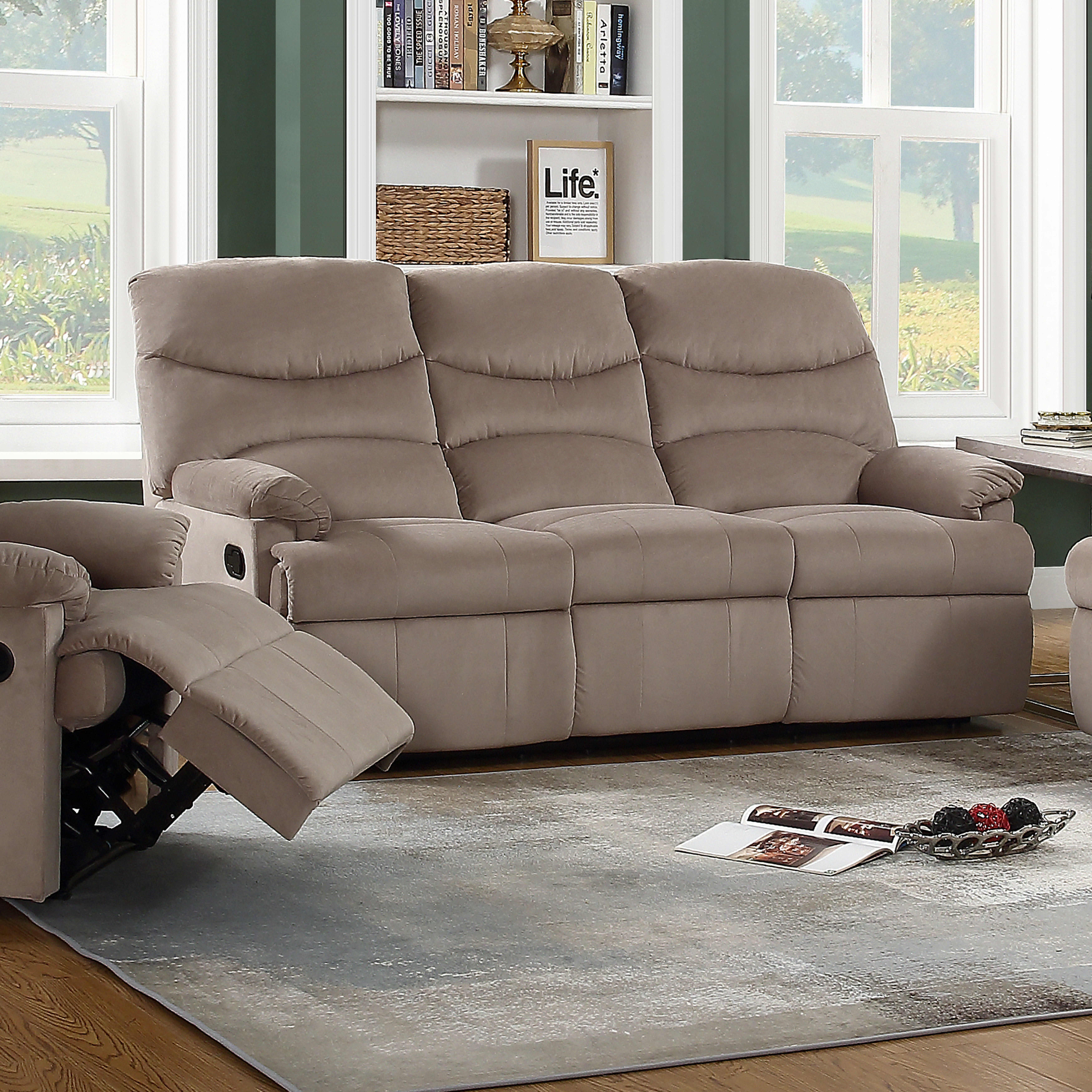 كنبة استرخاء قابلة للضبط 3 مقاعد من ميلان-hbxlivingroom-sofasandarmchairs-sofas-image-1