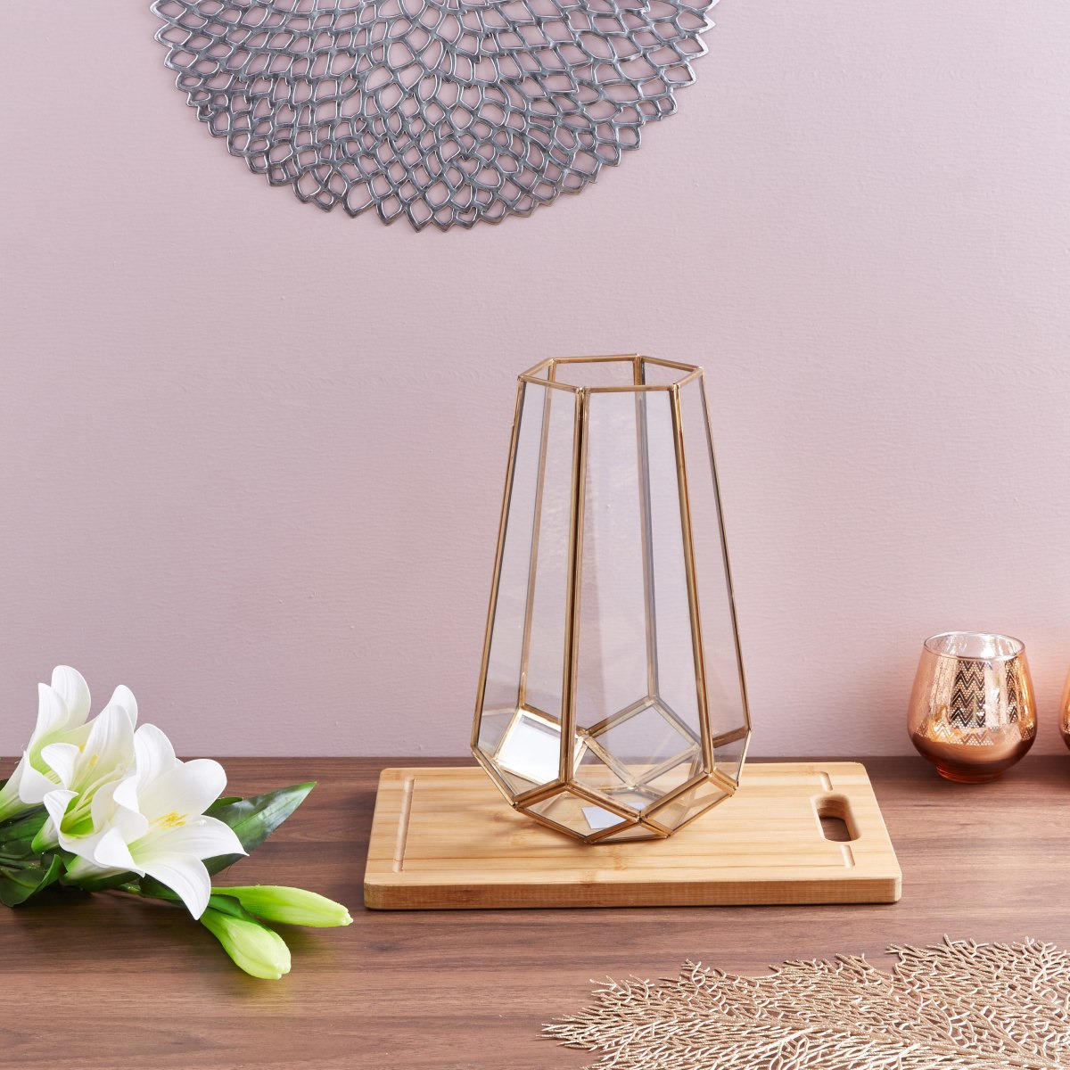 مزهرية زجاجية مزيّنة من أركيديا - 32×23×40 سم-hbxbedroom-decorandaccessories-vases-image-3