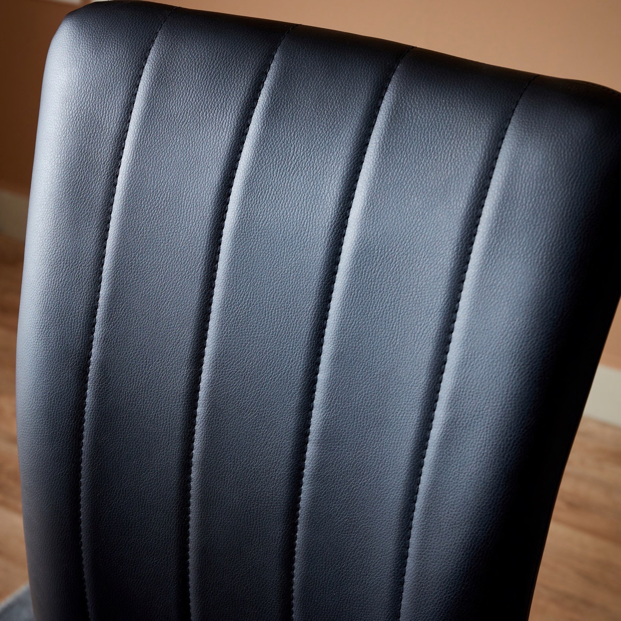 Memphis Dining Chair-hbxdiningroom-diningchairs-image-5