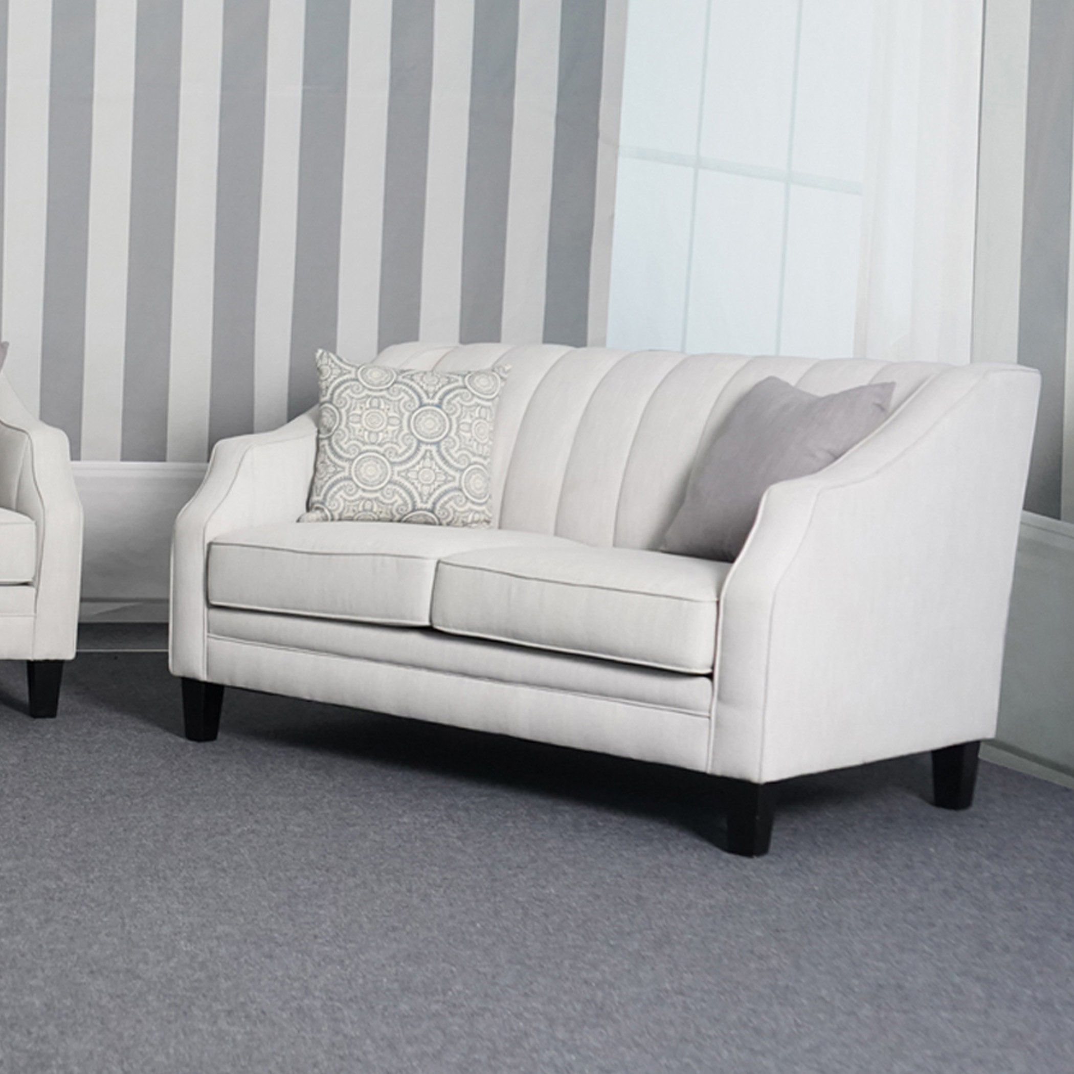 كنبة قماشيّة مقعدين مع وسادتين من فريدا-hbxlivingroom-sofasandarmchairs-sofas-image-1
