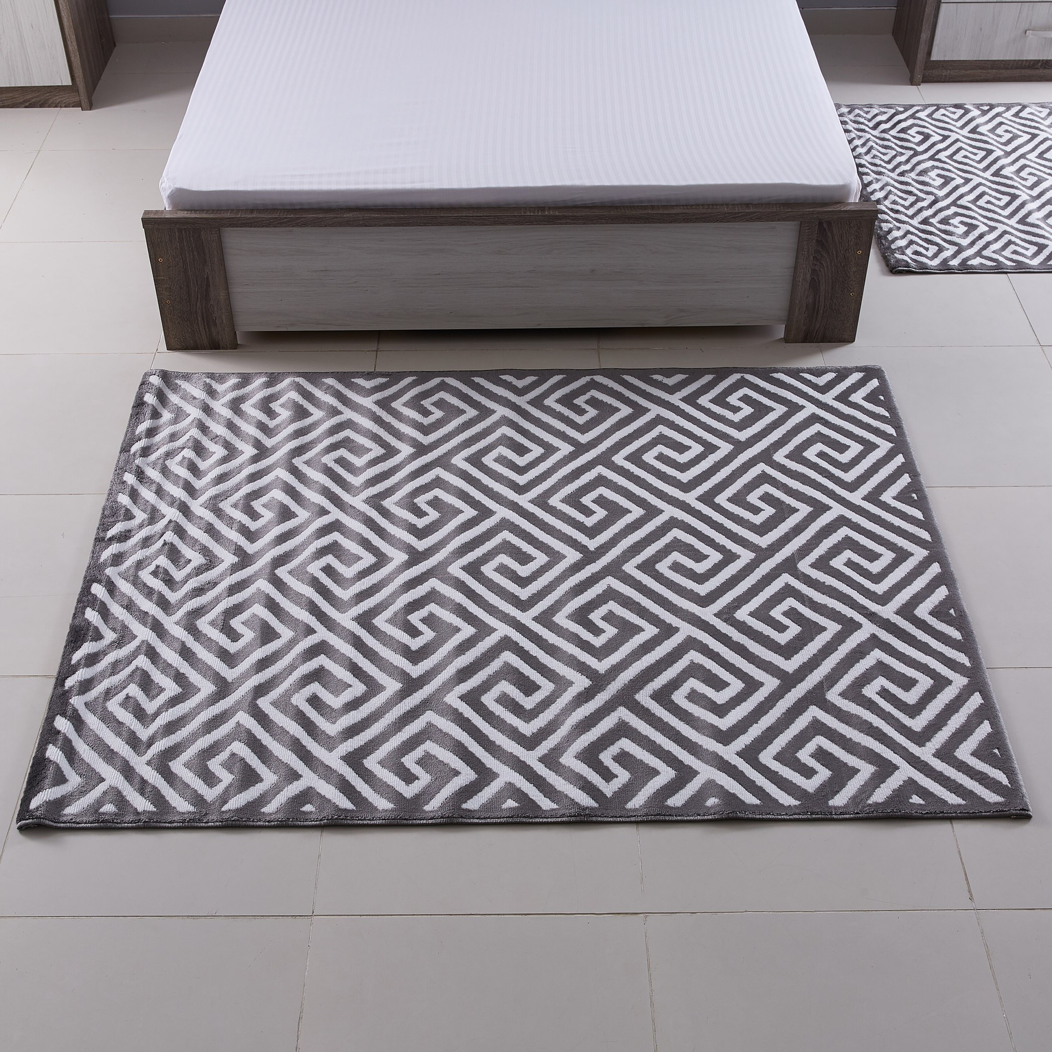 سجادة بطبعات من ستيلا - 150x200 سم-hbxdecorandfurnishings-floorcoverings-rugs-image-1