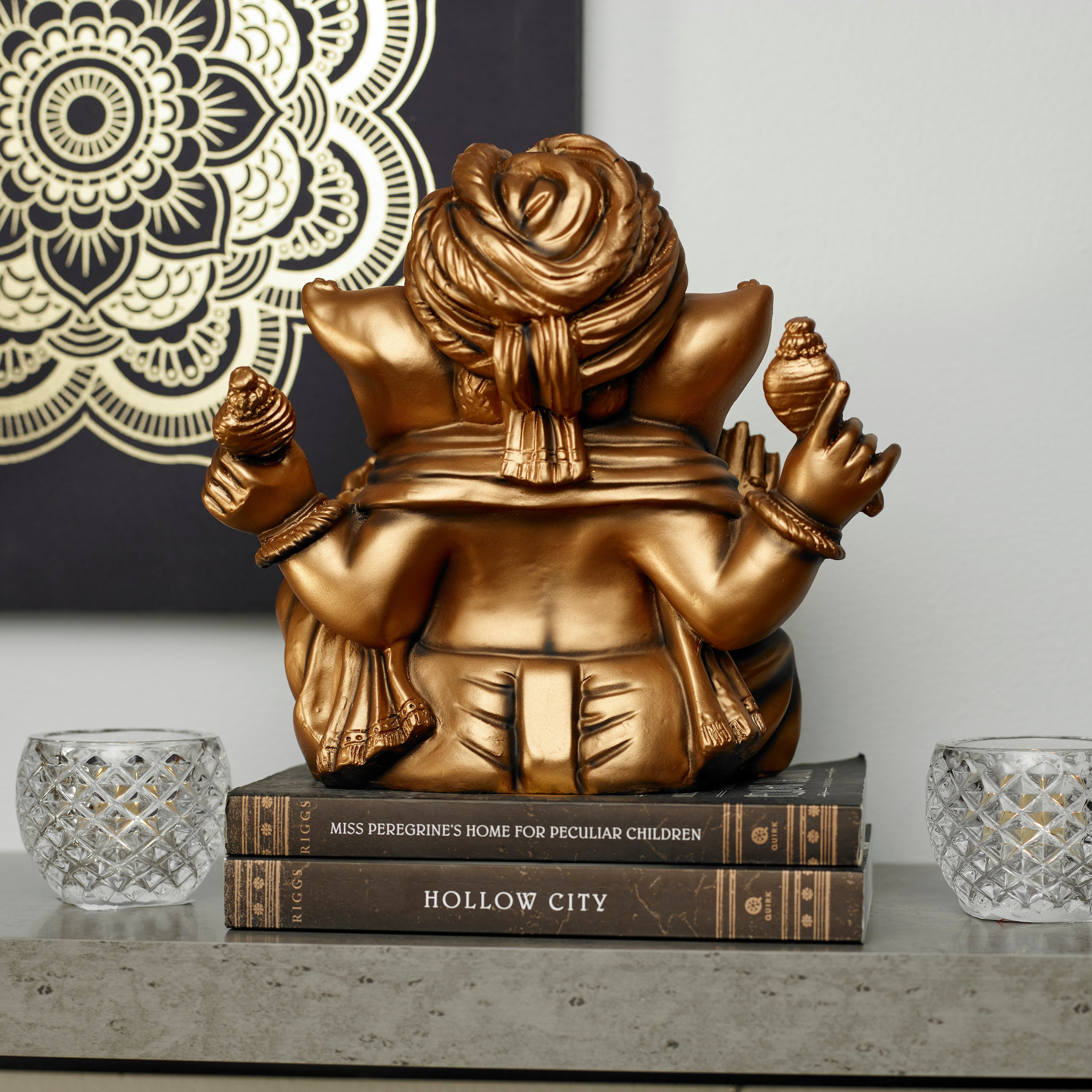 تحفة فنية شكل تمثال جوتشا-hbxhomeware-homedecor-figurinesandornaments-image-3
