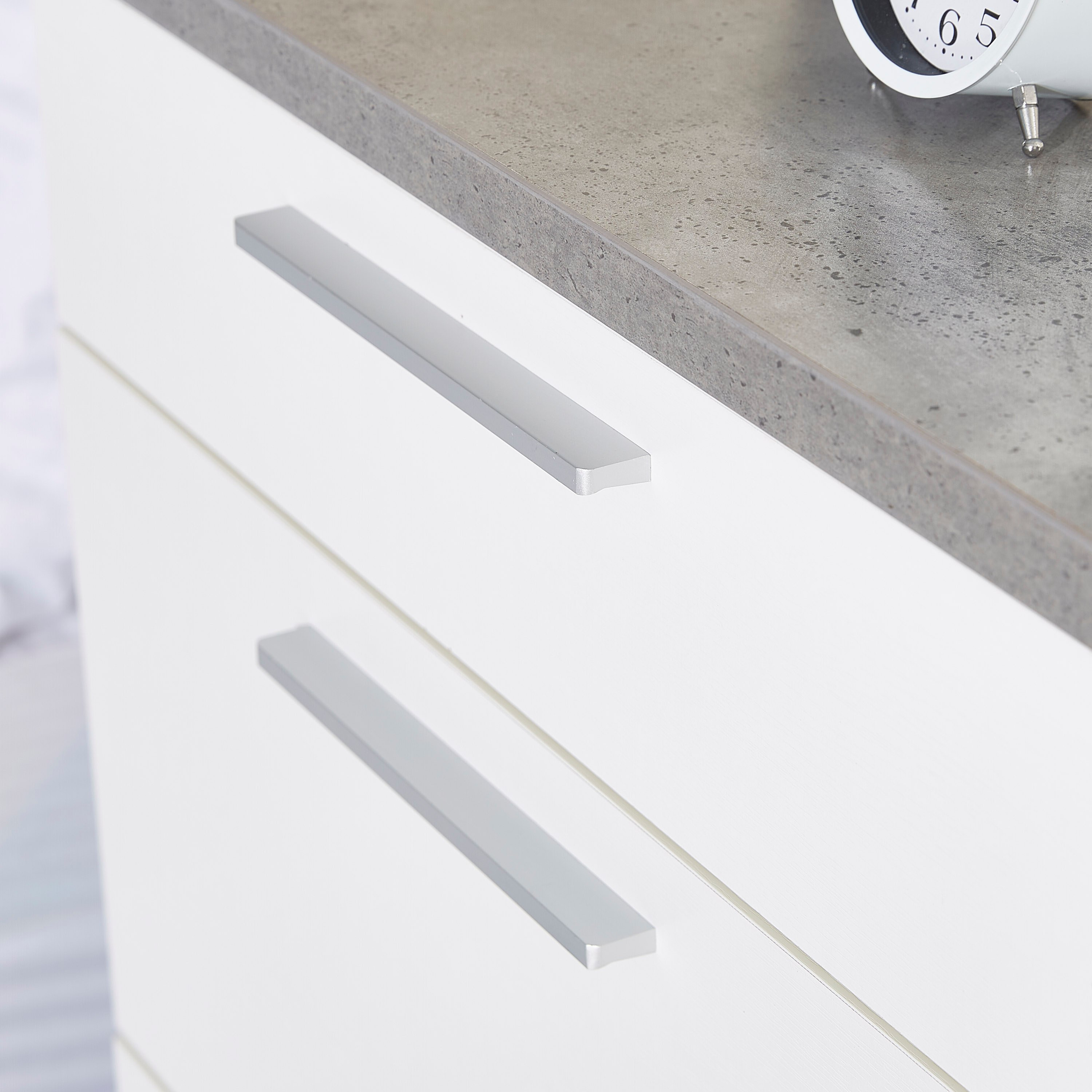طاولة تزيين كبيرة 4 أدراج من آيرلاندا-hbxfurniture-dressersandchests-chestofdrawers-image-4
