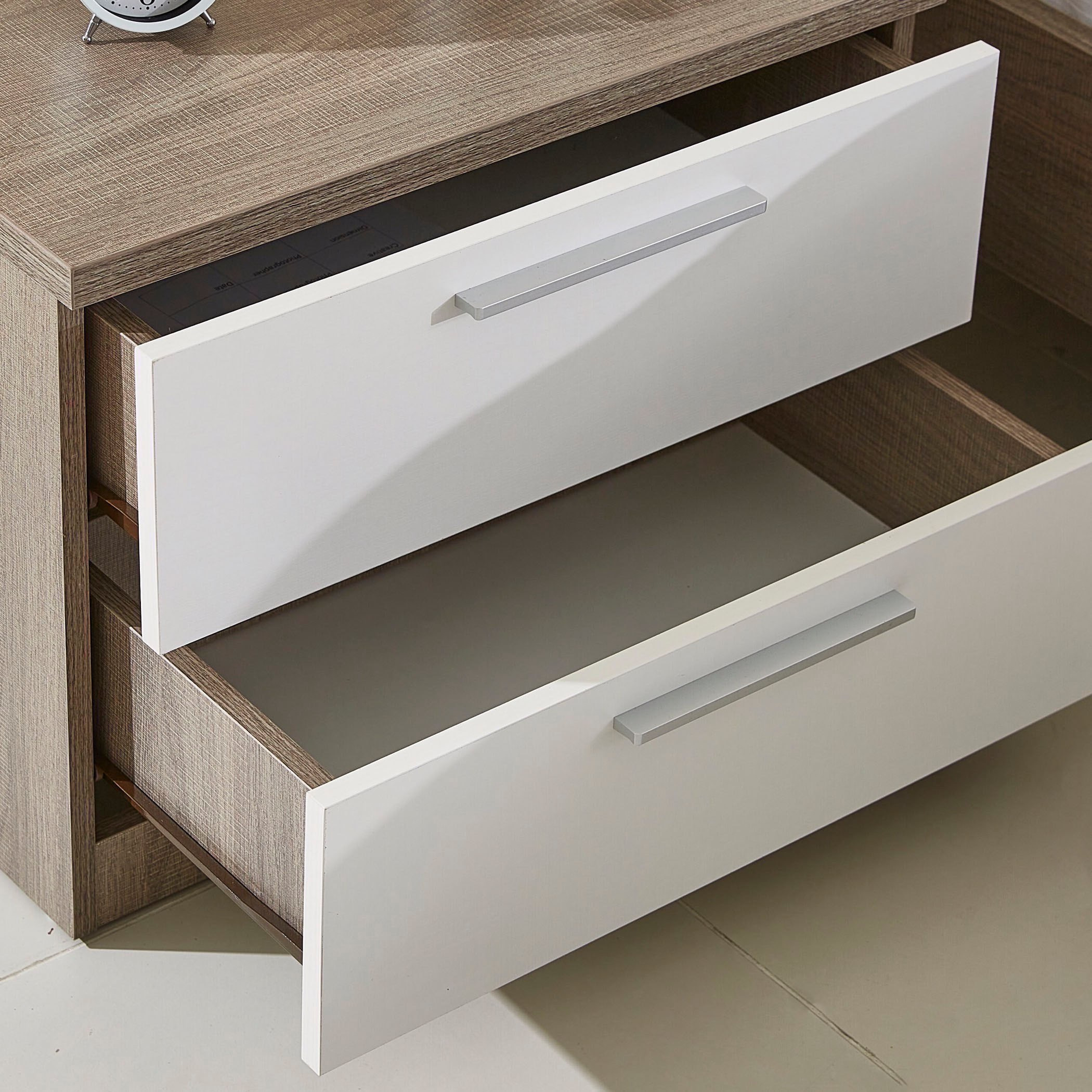 طاولة سرير جانبية بدرجين من أيرلندا-hbxkidsandyouth-nightstands-image-3