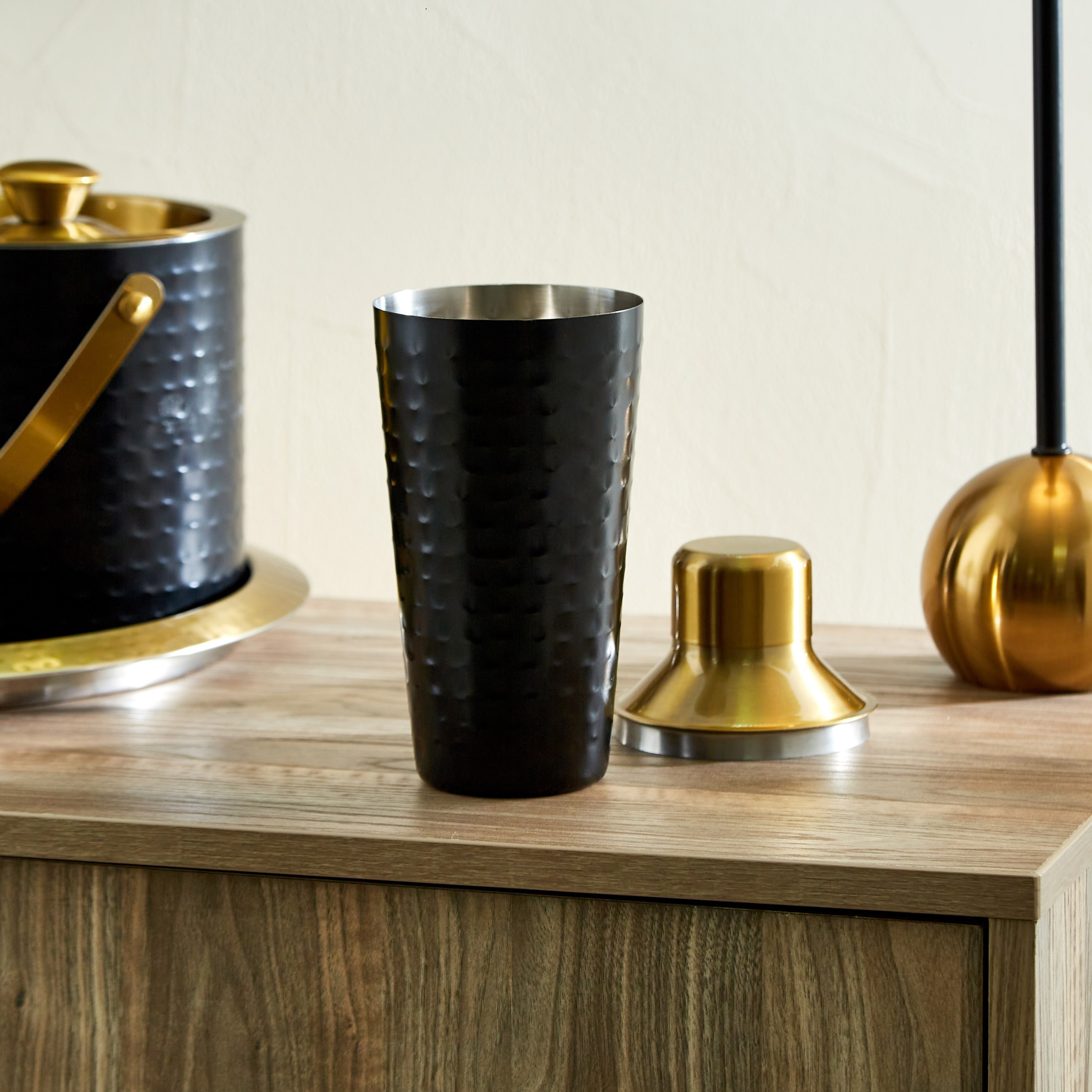 رجاجة كوكتيل ستانليس ستيل من سيليبريشن-hbxhomeware-diningandtabletop-baraccessories-image-2