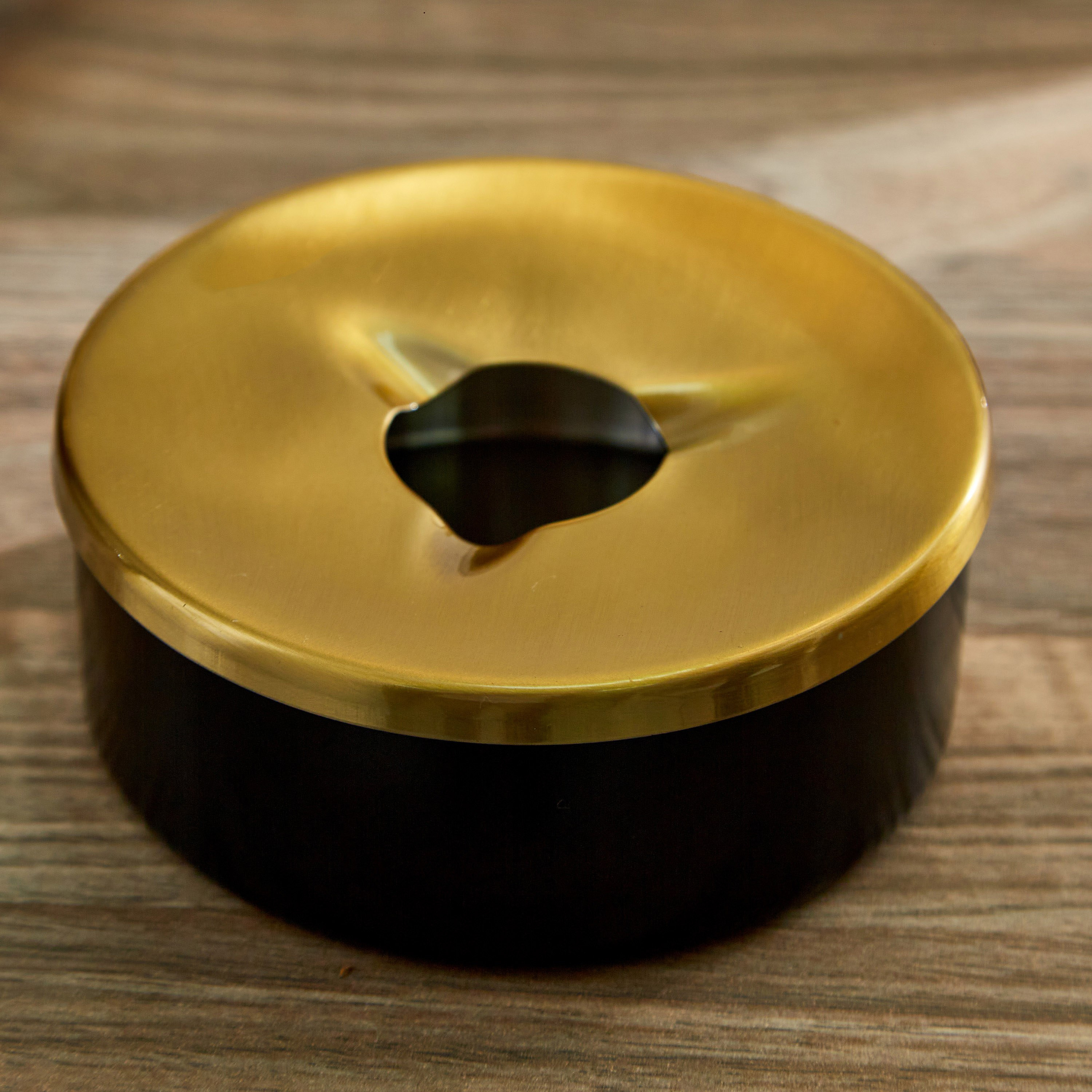 طفاية سجائر ستانلس ستيل من سيليبريشن-hbxhomeware-diningandtabletop-baraccessories-image-3