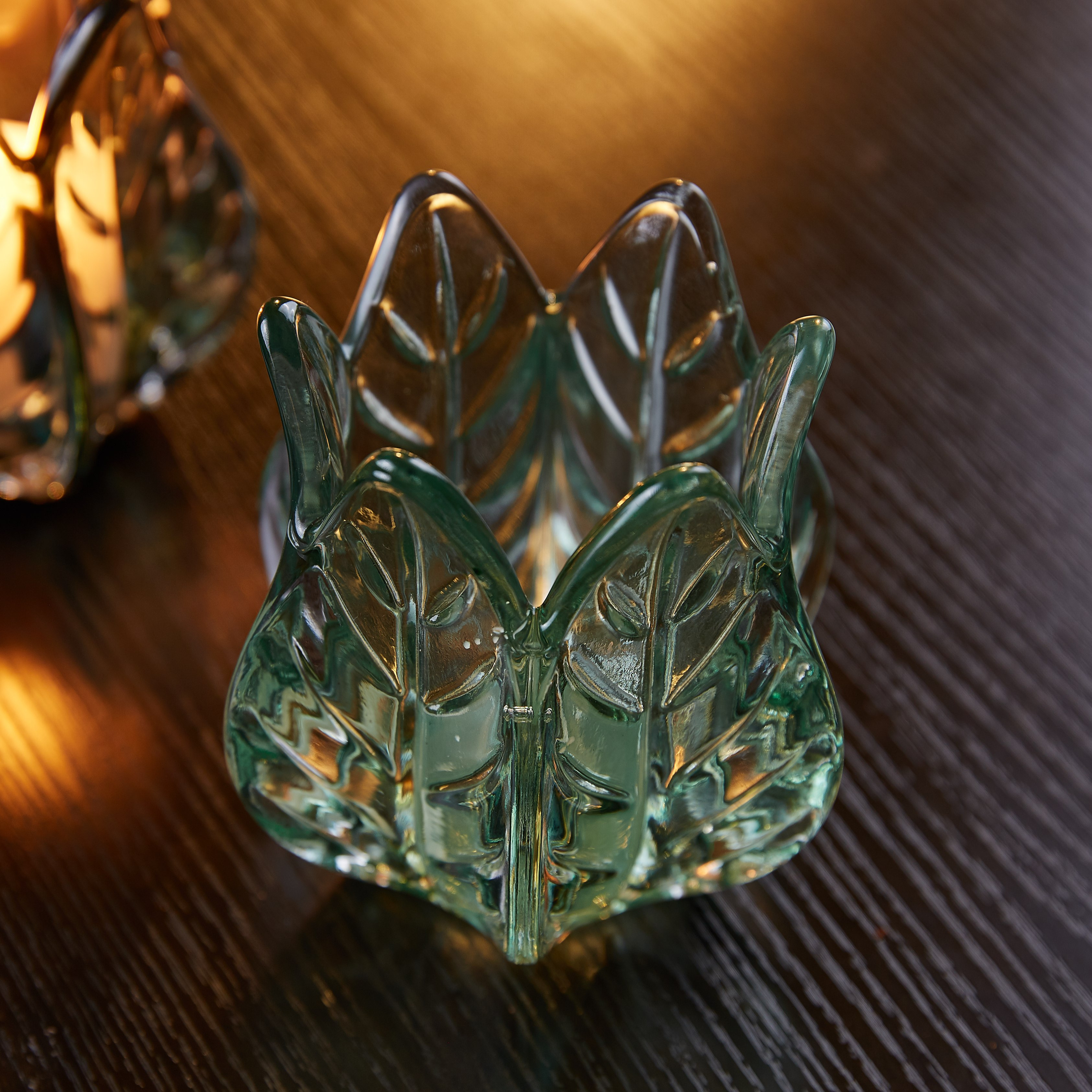 حامل شموع زجاجي على شكل ورقة شجر-hbxlivingroom-decorandaccessories-candleholders-image-3