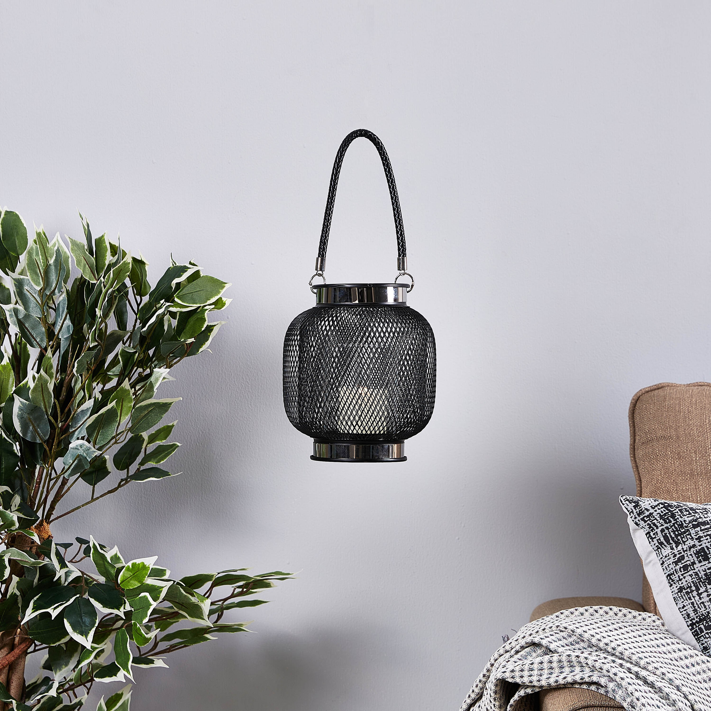 Herald Metallic Lantern with Handle-hbxdecorandfurnishings-homeaccessories-lanterns-image-5