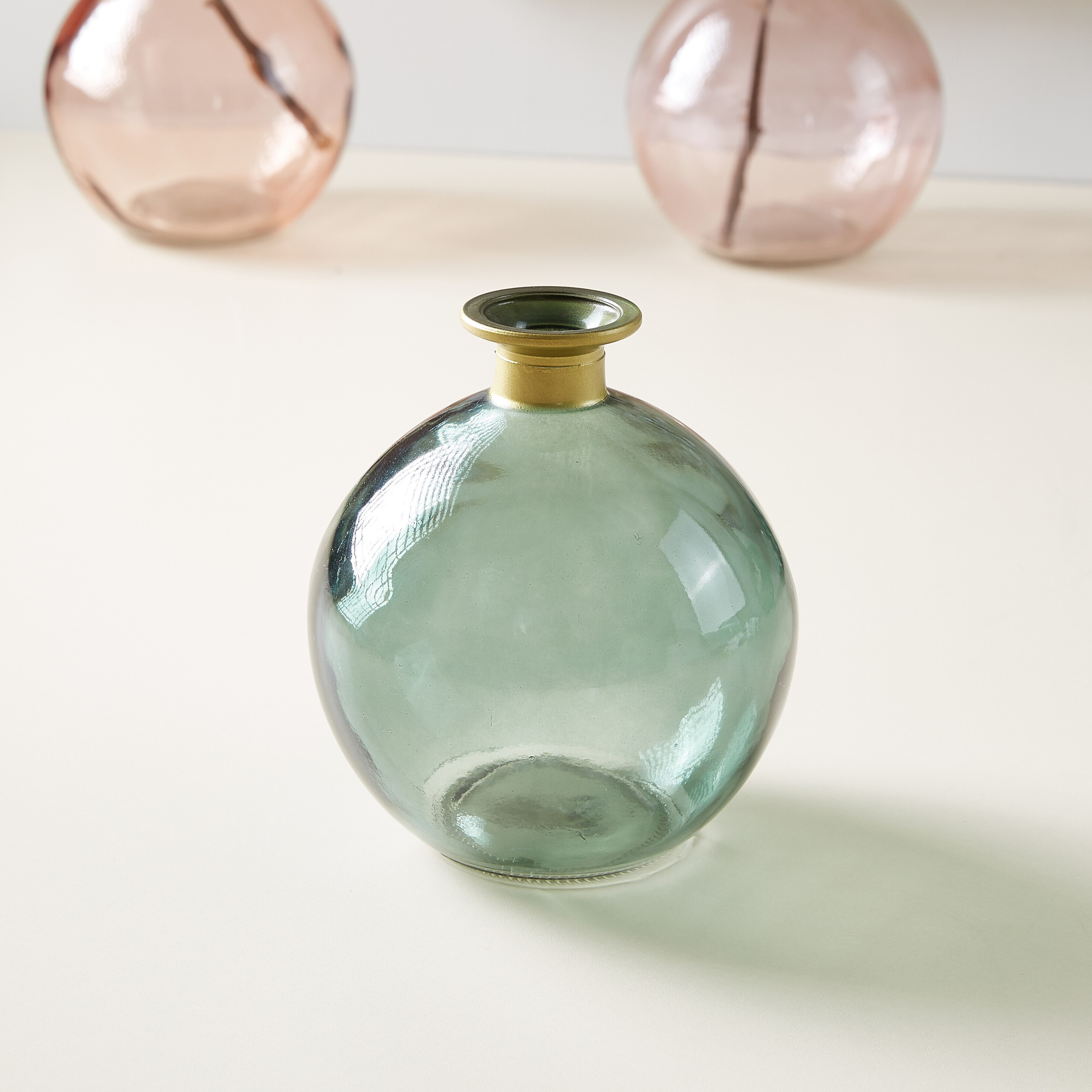 مزهرية زجاجية من ميراج-hbxbedroom-decorandaccessories-vases-image-1