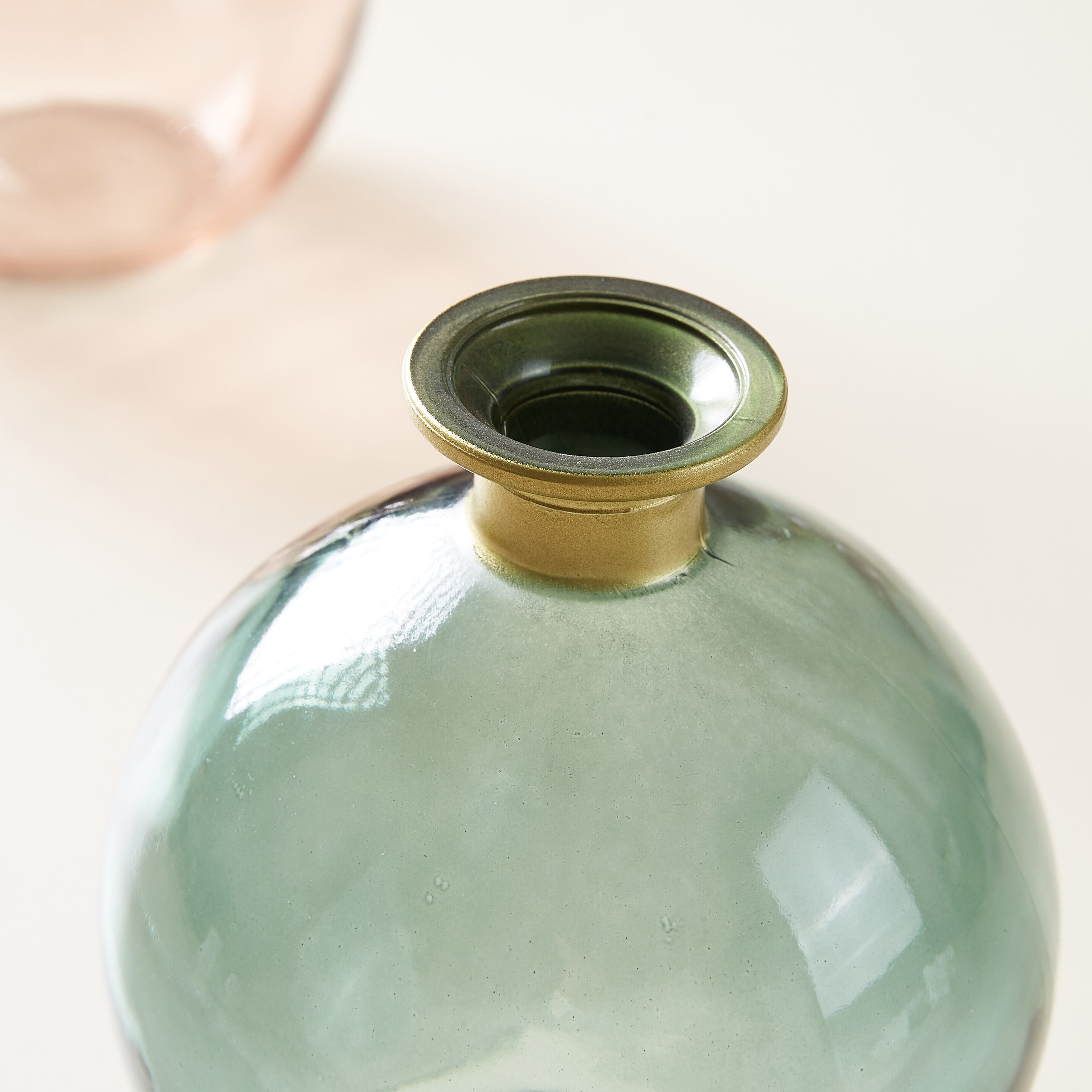 مزهرية زجاجية من ميراج-hbxbedroom-decorandaccessories-vases-image-3