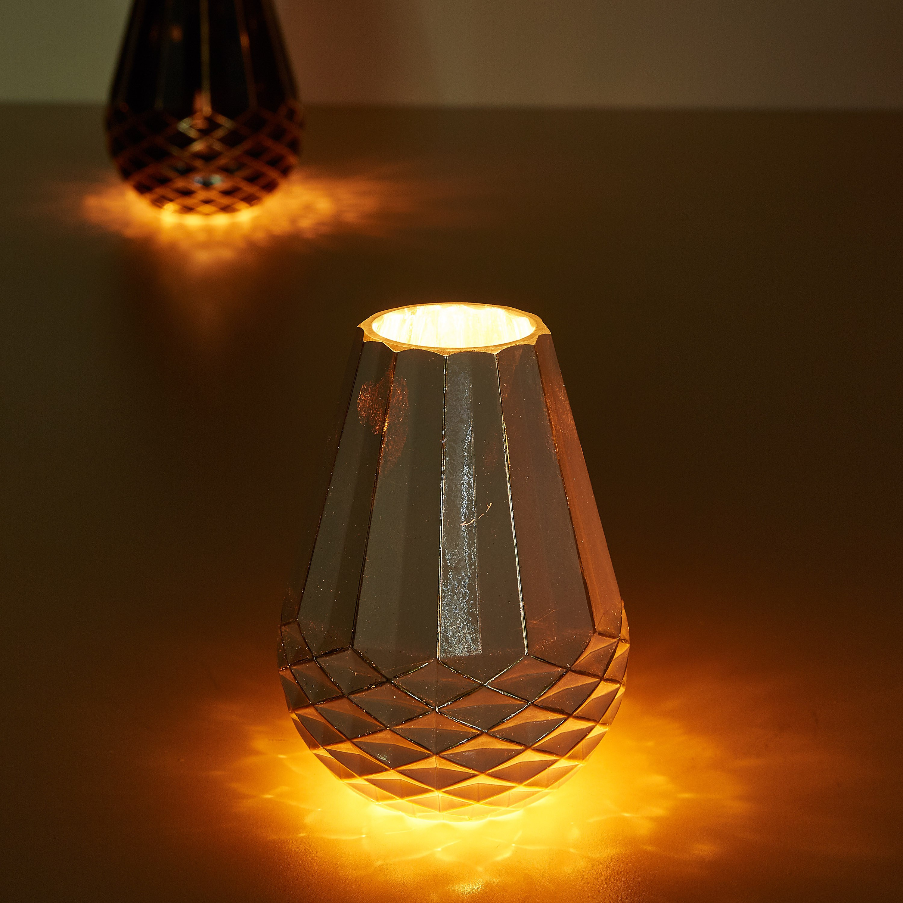 مزهرية زجاجية من سبلايم-hbxlivingroom-decorandaccessories-candleholders-image-6