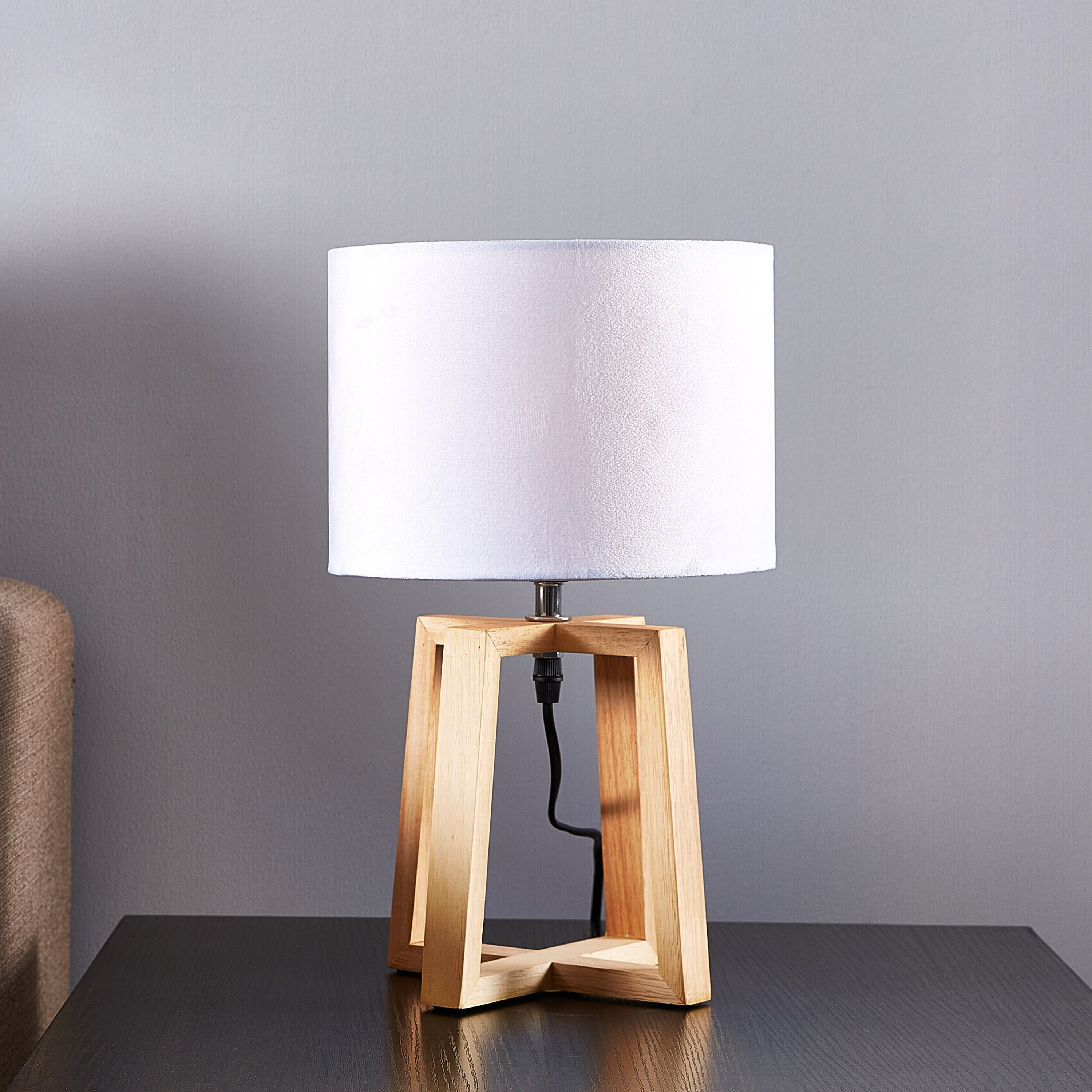 مصباح طاولة خشبي من أرا- 38 سم-hbxlivingroom-lighting-tablelamps-image-3