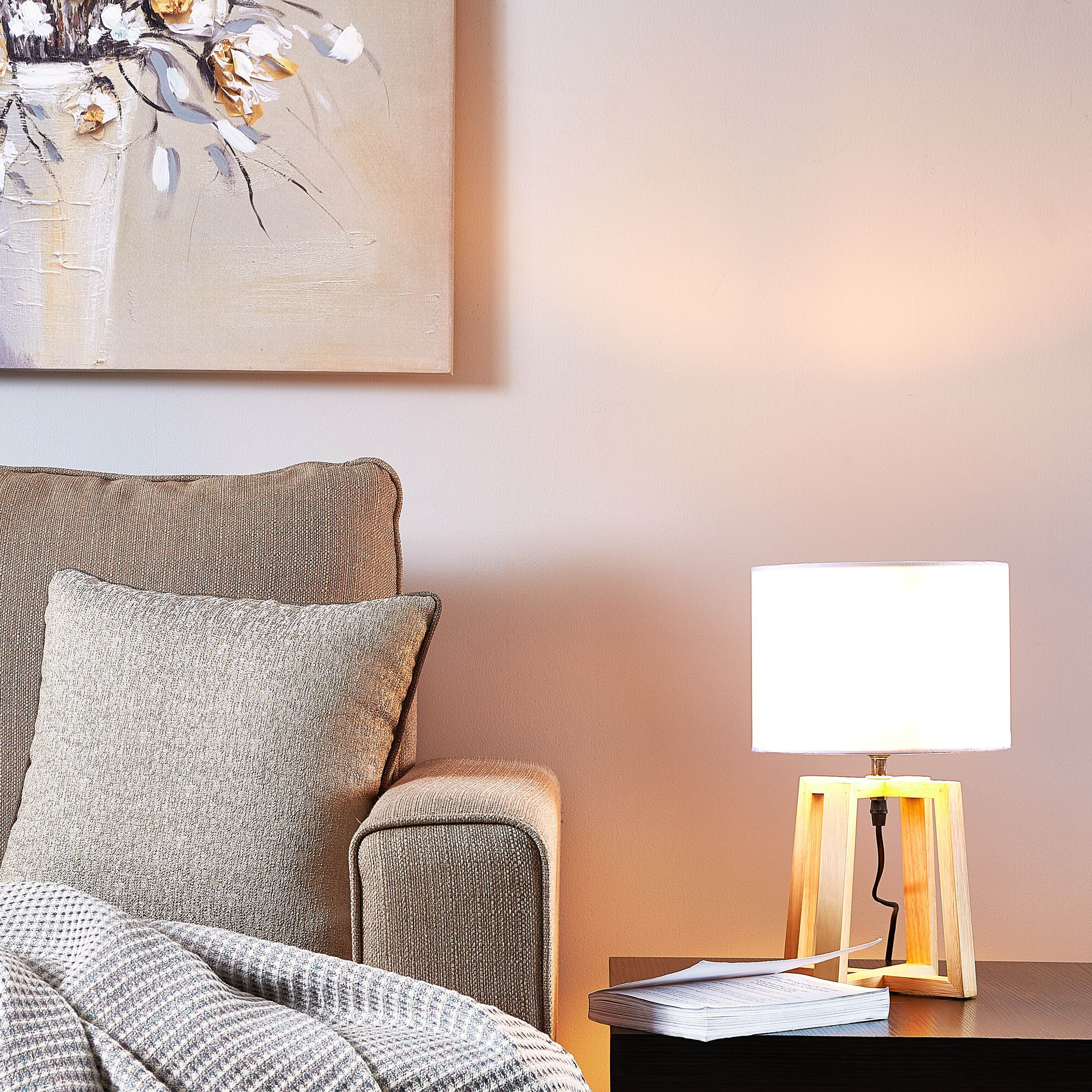 مصباح طاولة خشبي من أرا- 38 سم-hbxlivingroom-lighting-tablelamps-image-4