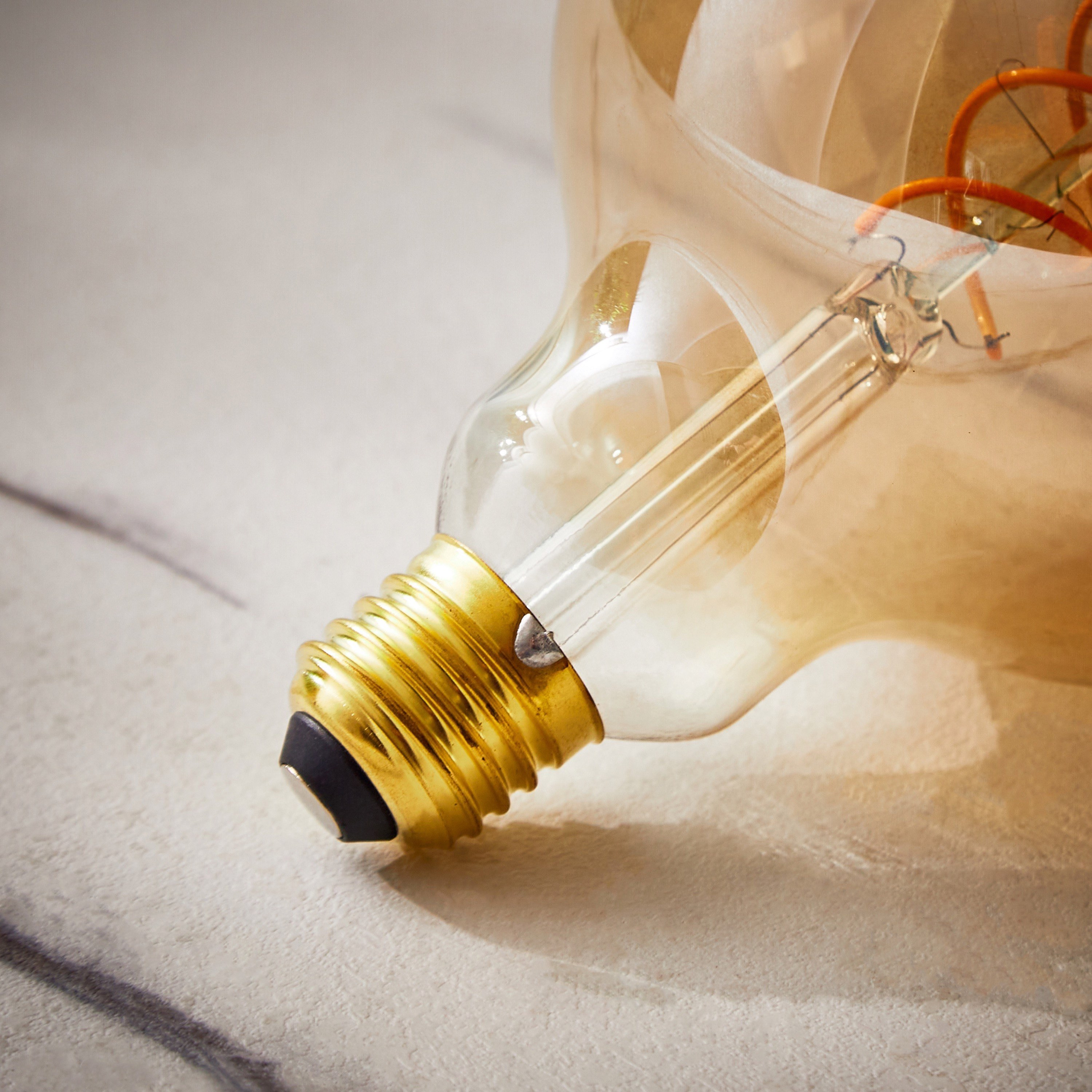 Osram Vintage LED Globe Shaped Bulb with Spiral Filament - E27 5W -hbxdiningroom-lighting-bulbs-image-3