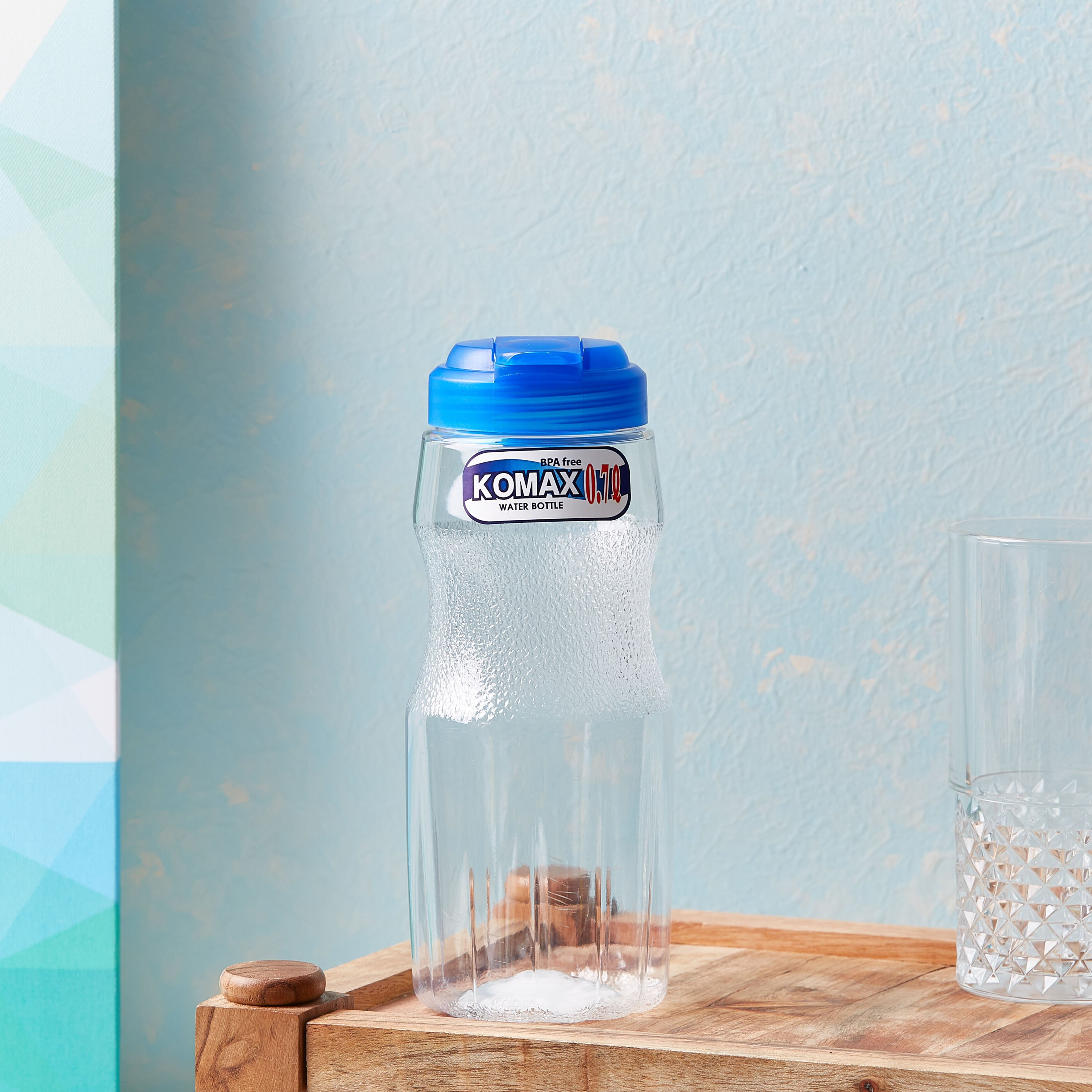 Komax Water Bottle - 700 ml-hbxhomeware-diningandtabletop-bottles-image-1