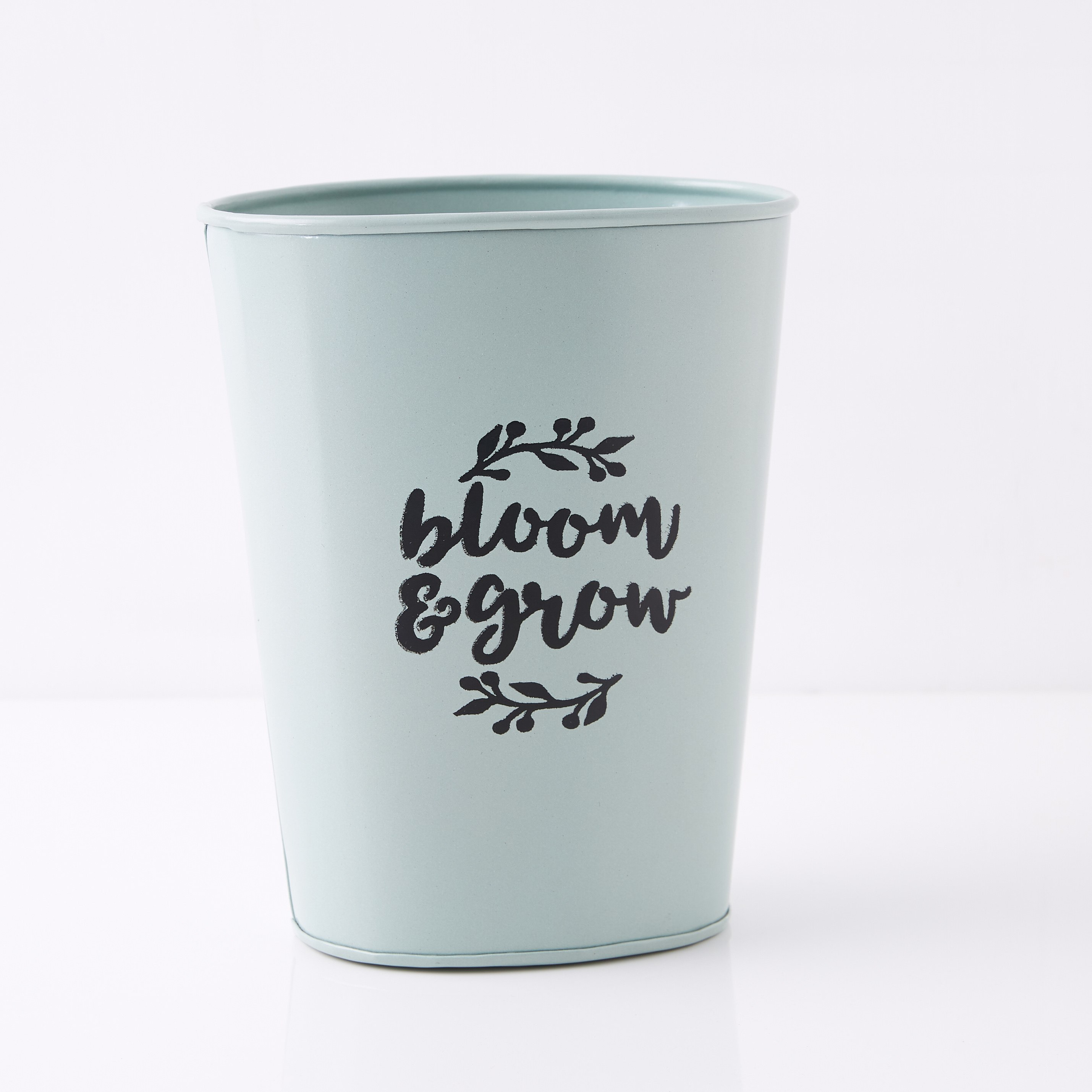 إصيص زرع معدني بتفاصيل تايبوجرافي-hbxdecorandfurnishings-homeaccessories-artificialflowersandplants-image-4
