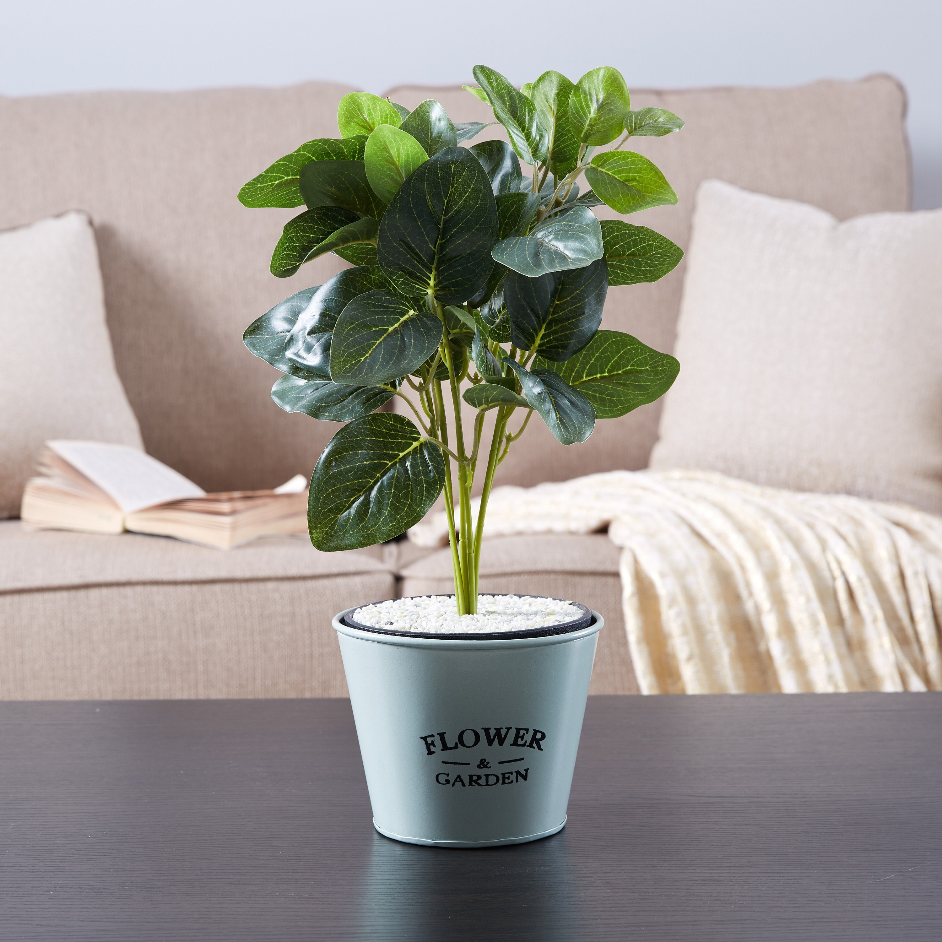 إصيص زرع معدني بتفاصيل تايبوجرافي-hbxdecorandfurnishings-homeaccessories-artificialflowersandplants-image-3