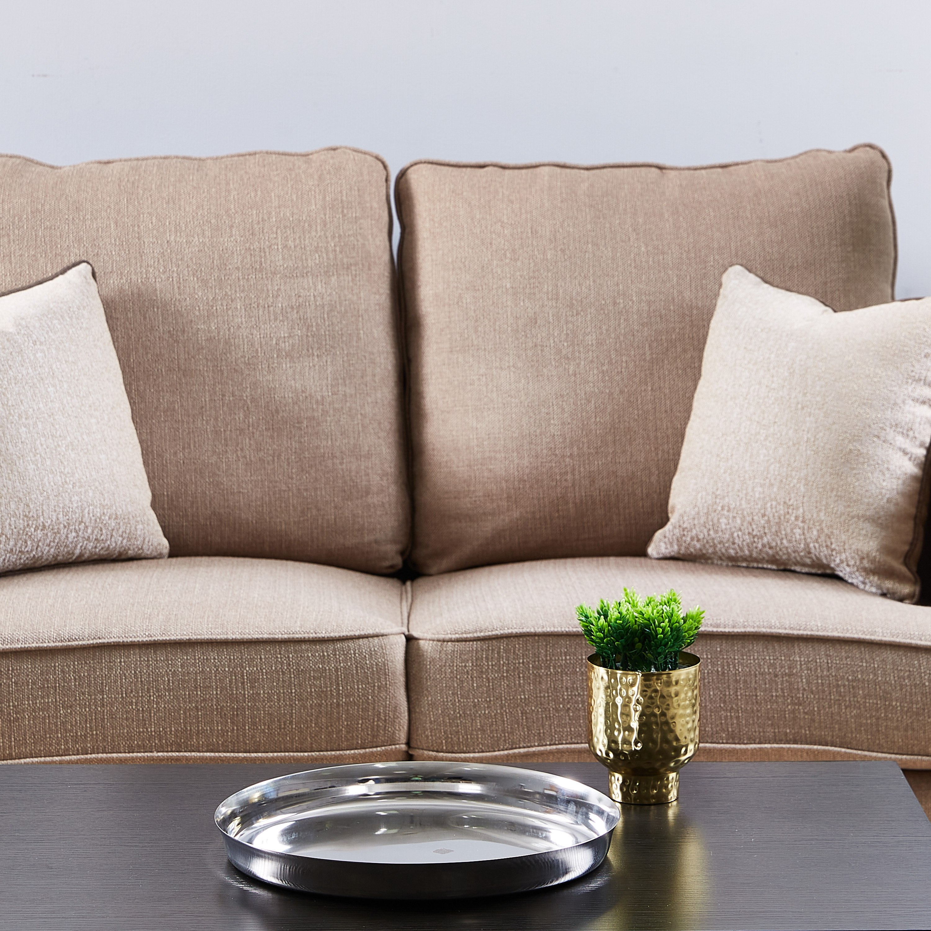 إناء زرع معدني مطروق من بوبي-hbxdecorandfurnishings-homeaccessories-artificialflowersandplants-image-3