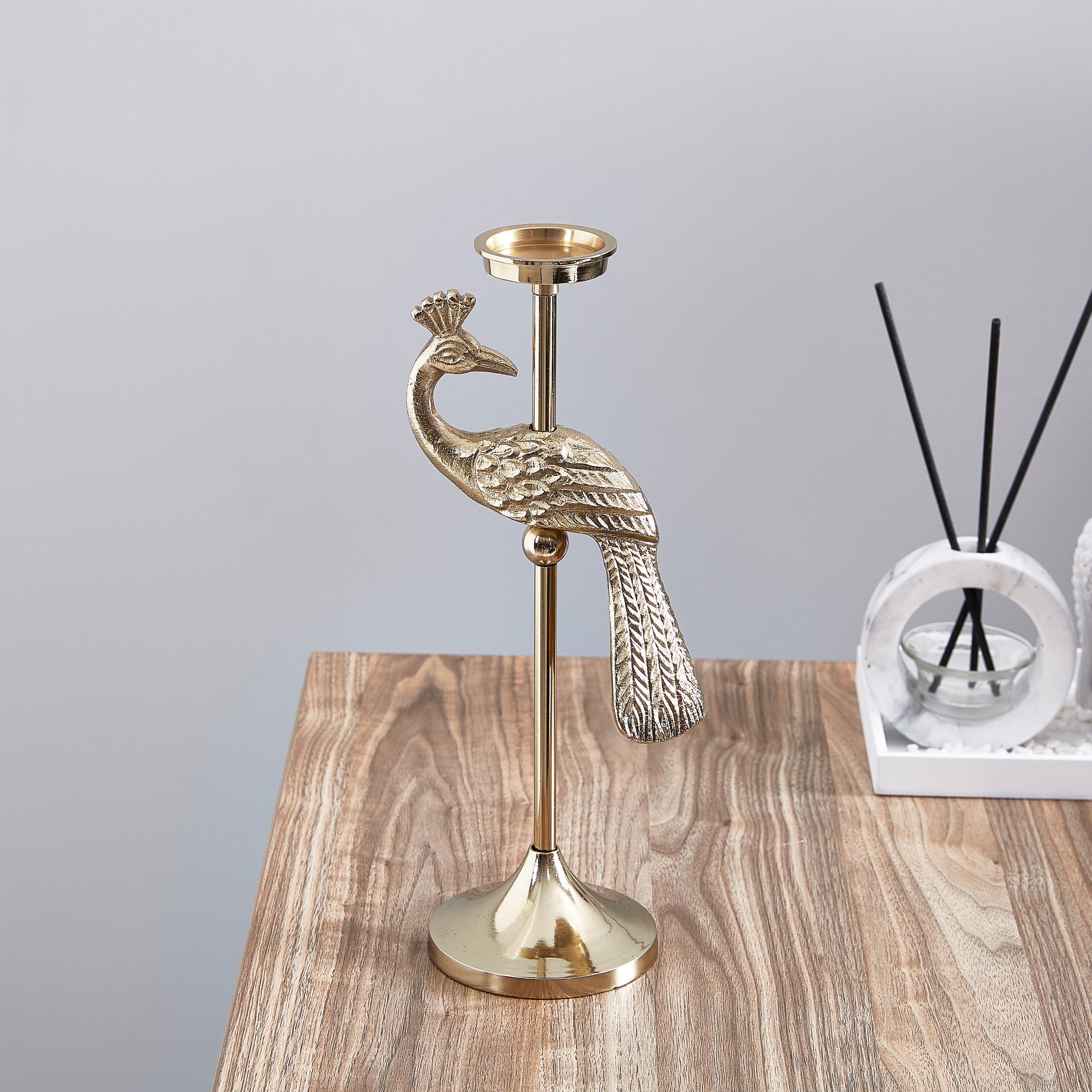 حامل شموع صغيرة مزين بتصميم طاووس-hbxlivingroom-decorandaccessories-candleholders-image-2
