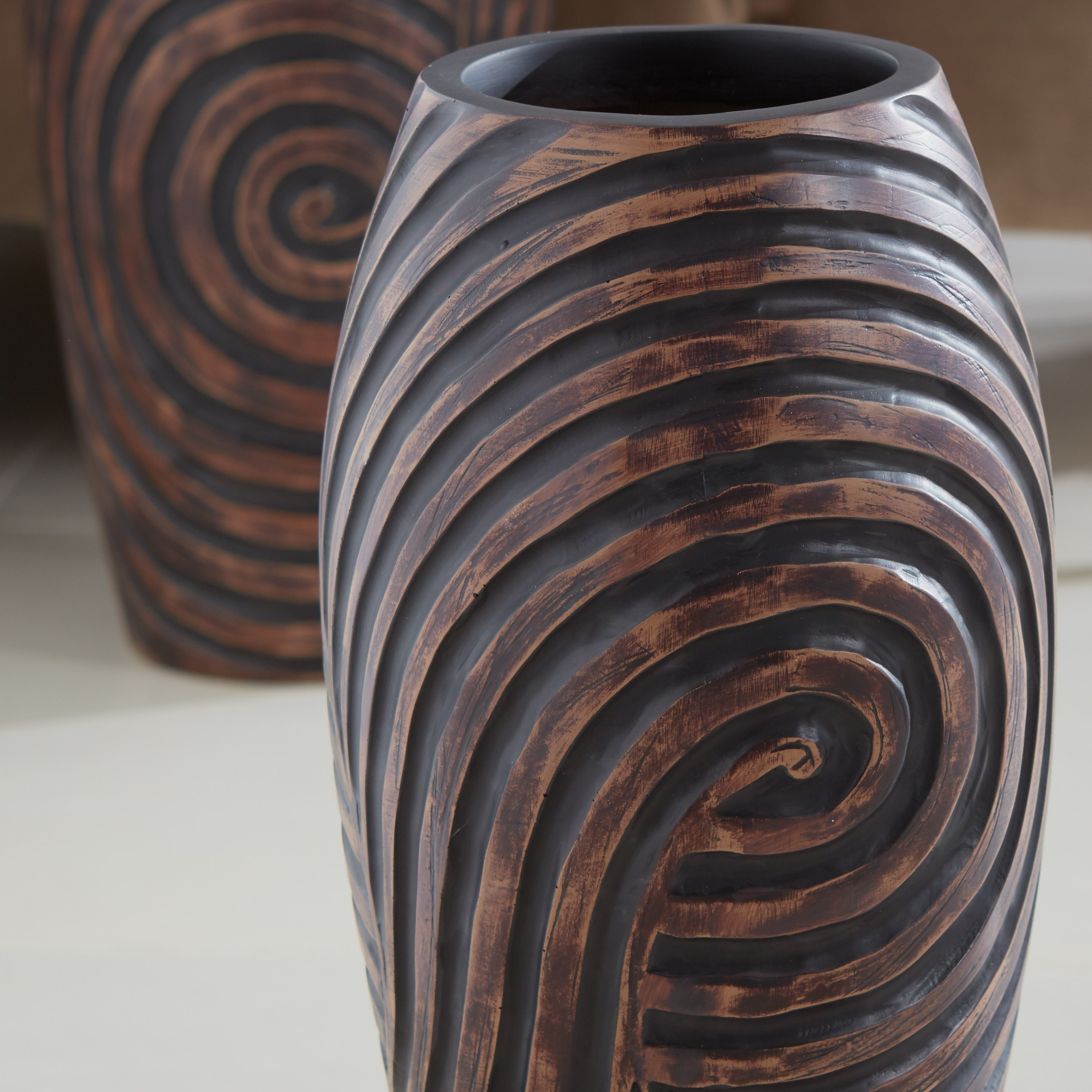 مزهرية بارزة الملمس من نور-hbxbedroom-decorandaccessories-vases-image-3