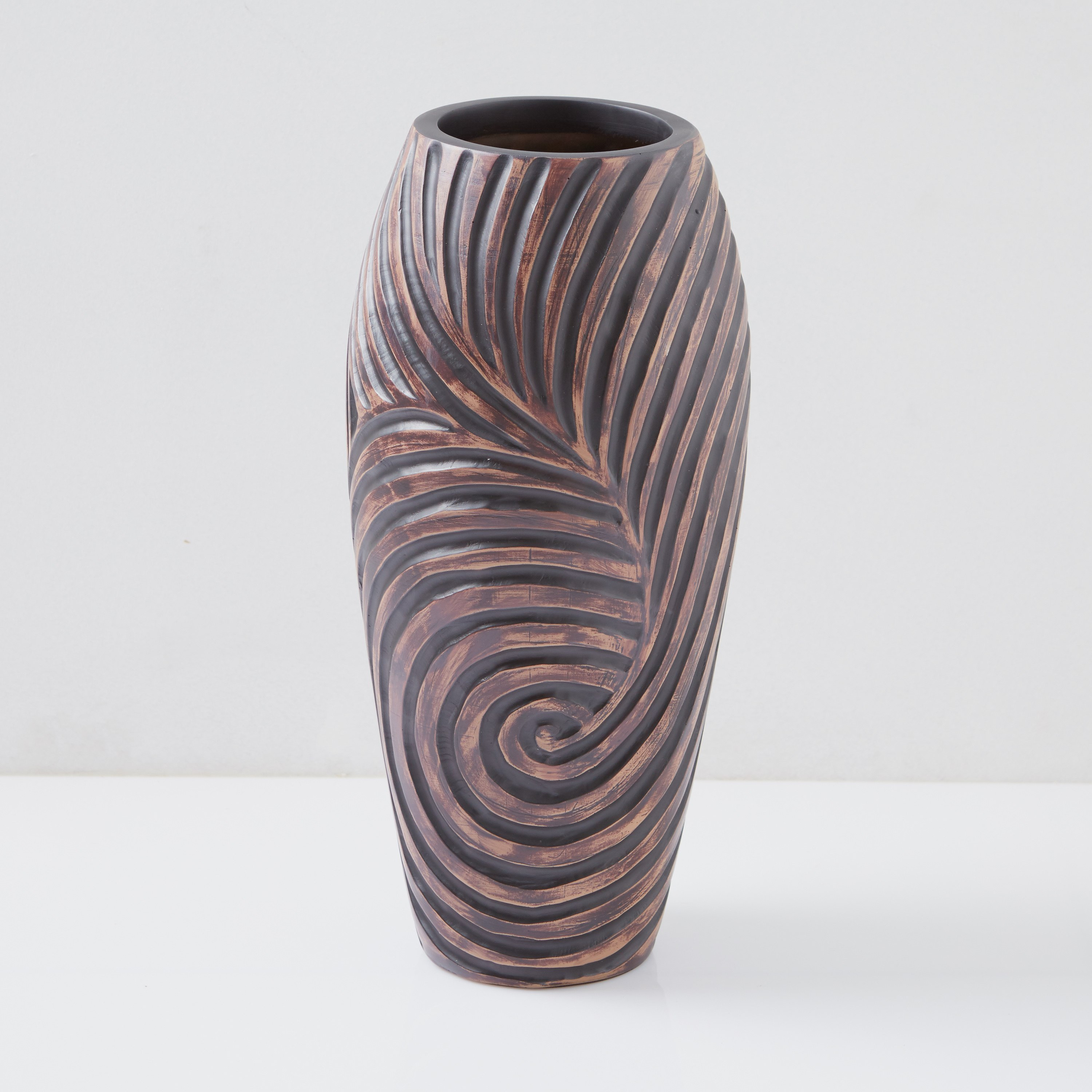 مزهرية بارزة الملمس من نور-hbxbedroom-decorandaccessories-vases-image-5