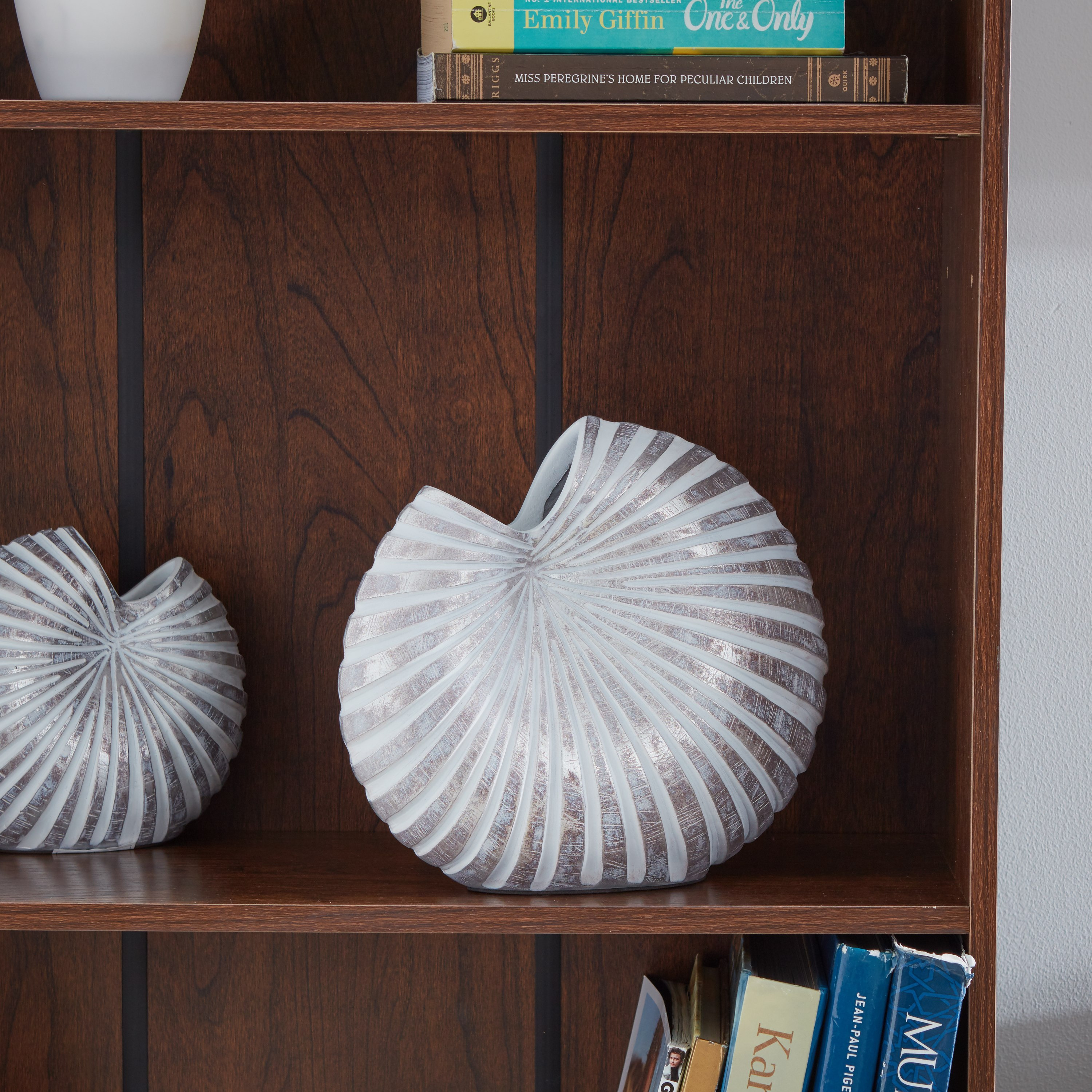 Nubia Textured Vase-hbxbedroom-decorandaccessories-vases-image-1