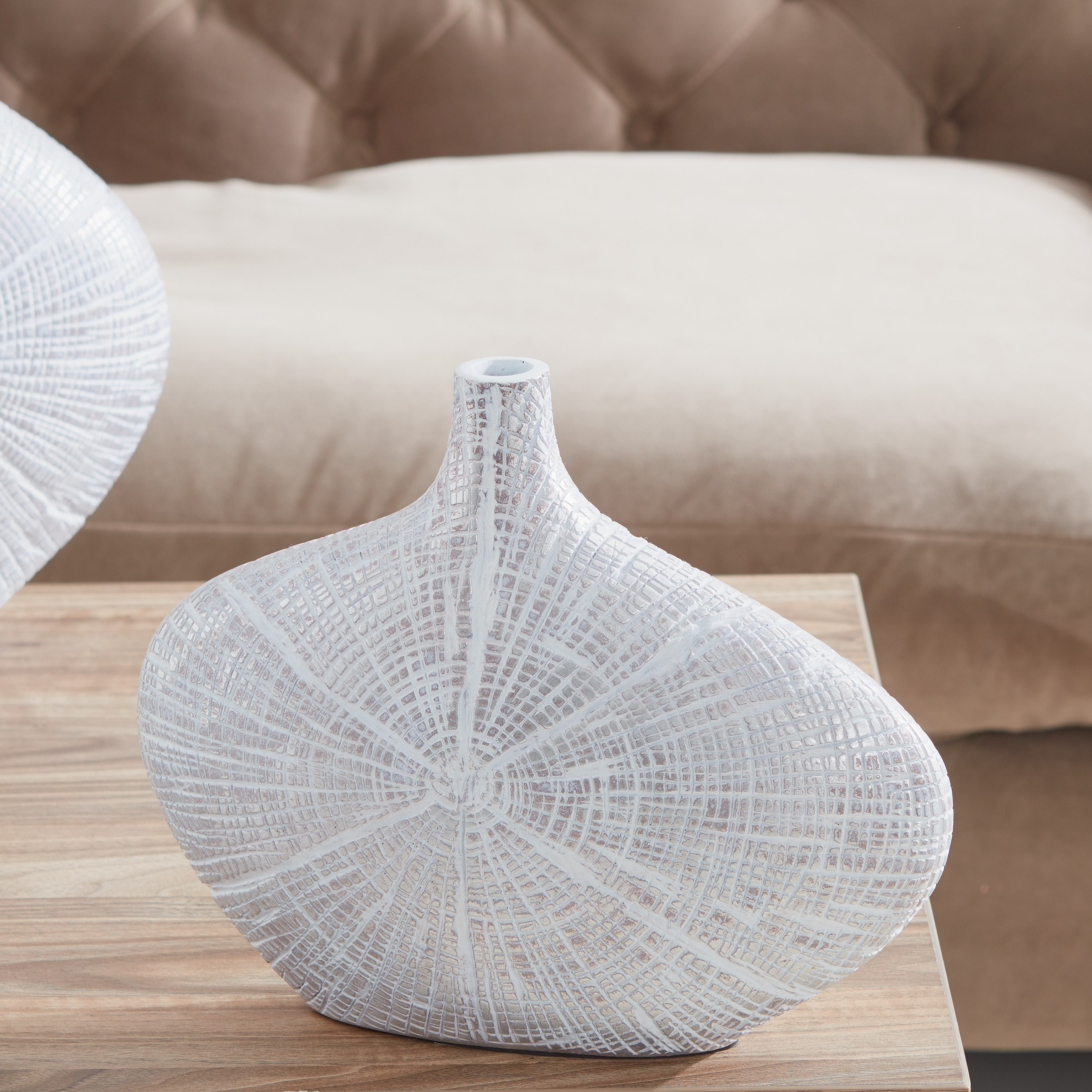 Hael Textured Vase-hbxbedroom-decorandaccessories-vases-image-2