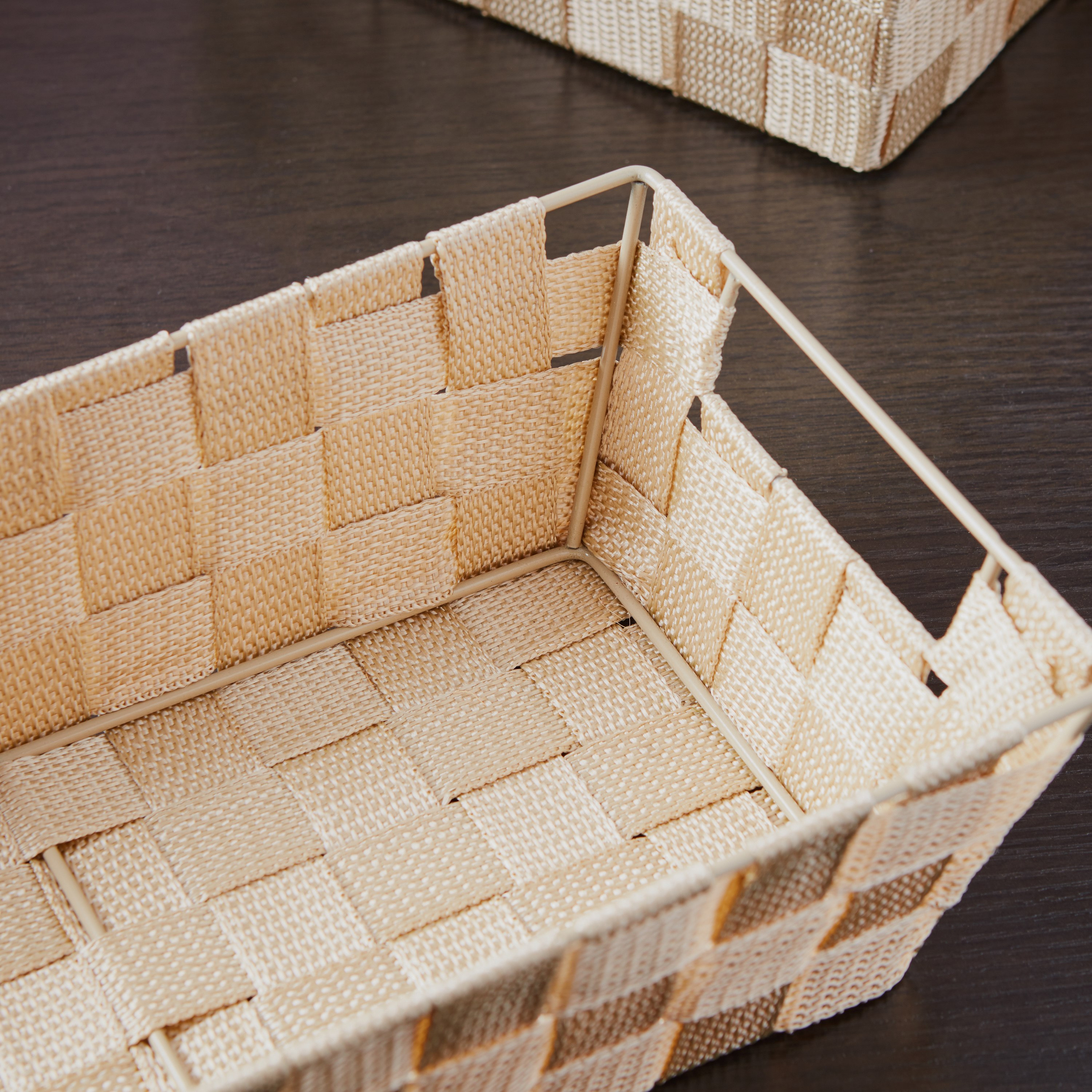 سلّة بارزة الملمس بحزام-hbxbedroom-bedroomaccessories-bedroomstorage-image-2