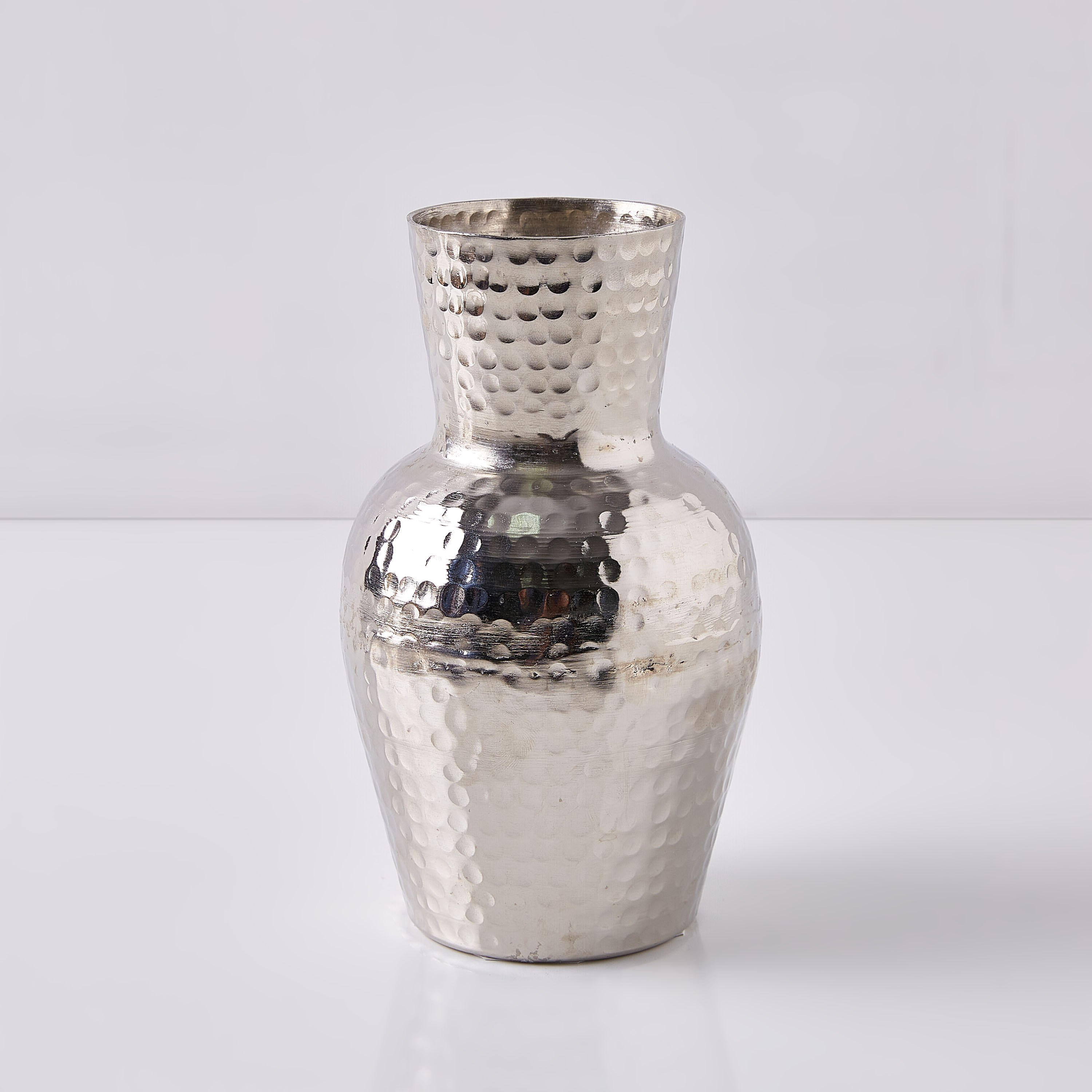 مزهرية ميتاليك بتشطيب مطروق-hbxbedroom-decorandaccessories-vases-image-5