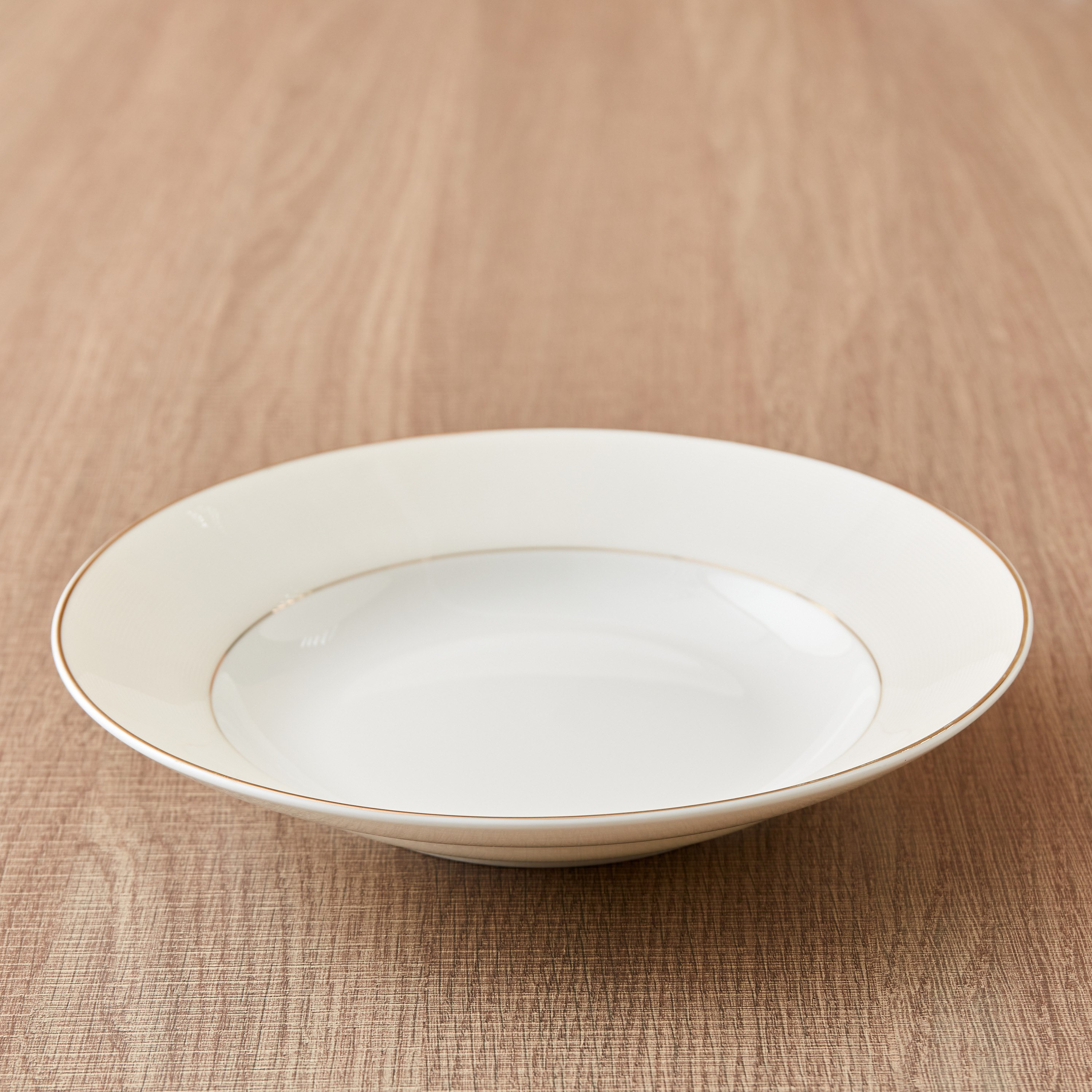 صحن شوربة بورسلين بلاتينيوم من فيست - 23 سم-hbxdecorandfurnishings-tabletop-crockery-image-1