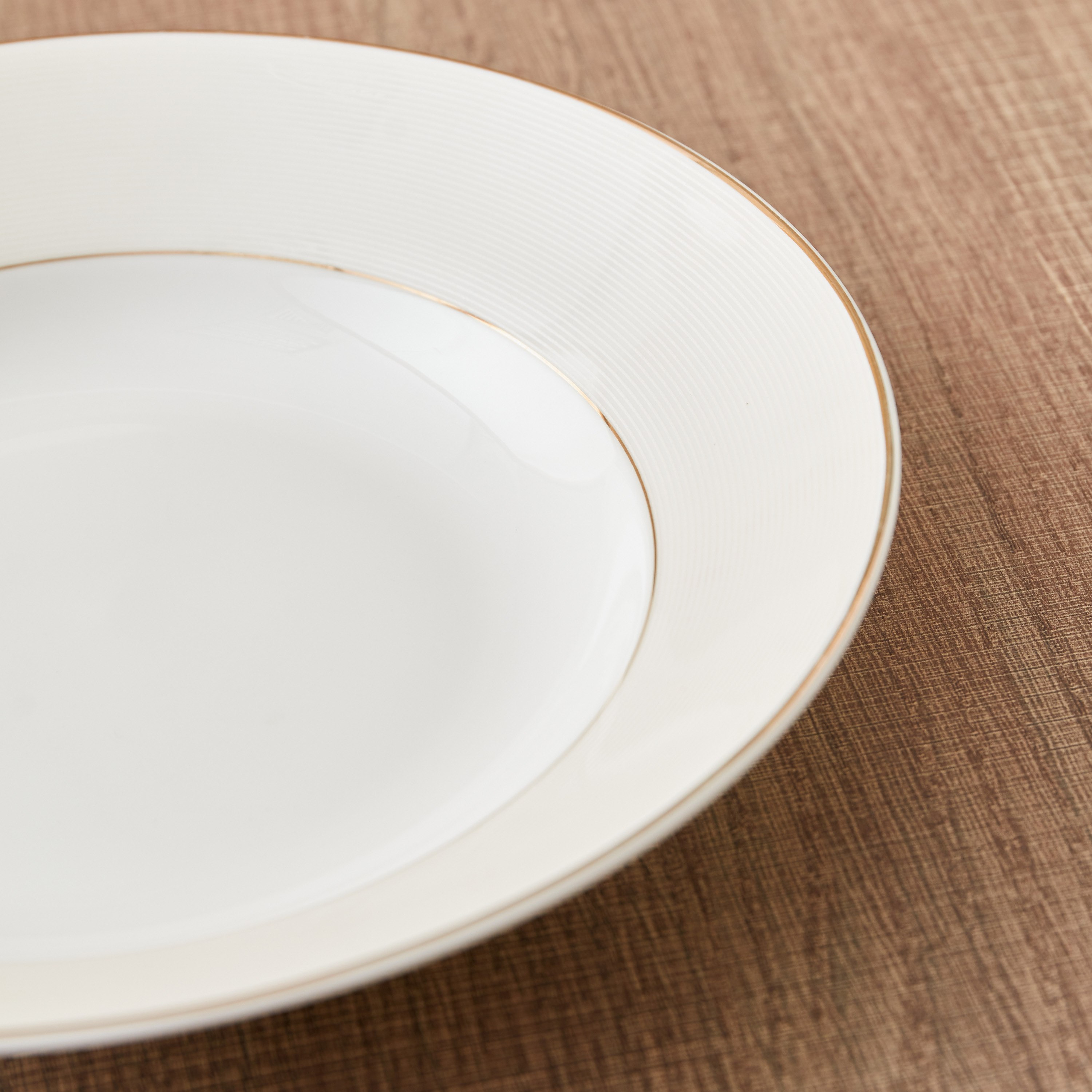 صحن شوربة بورسلين بلاتينيوم من فيست - 23 سم-hbxdecorandfurnishings-tabletop-crockery-image-3
