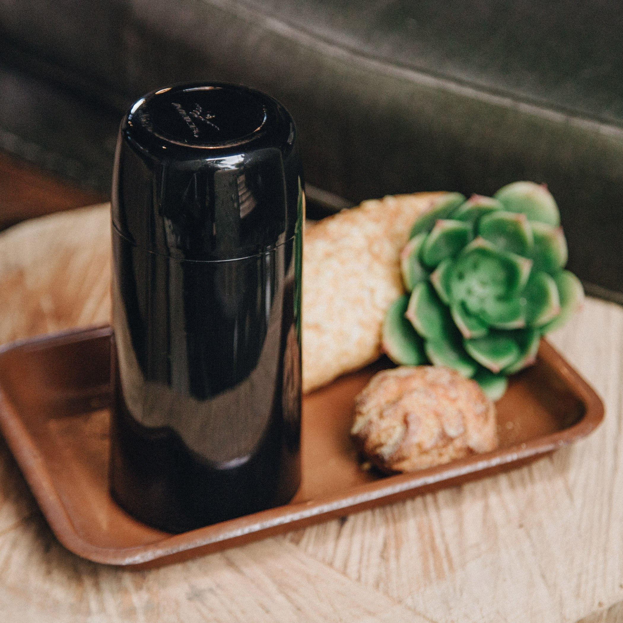 Invicta Firenze Mini Vacuum Bottle - 250 ml-hbxhomeware-diningandtabletop-coffeeandteasets-image-3