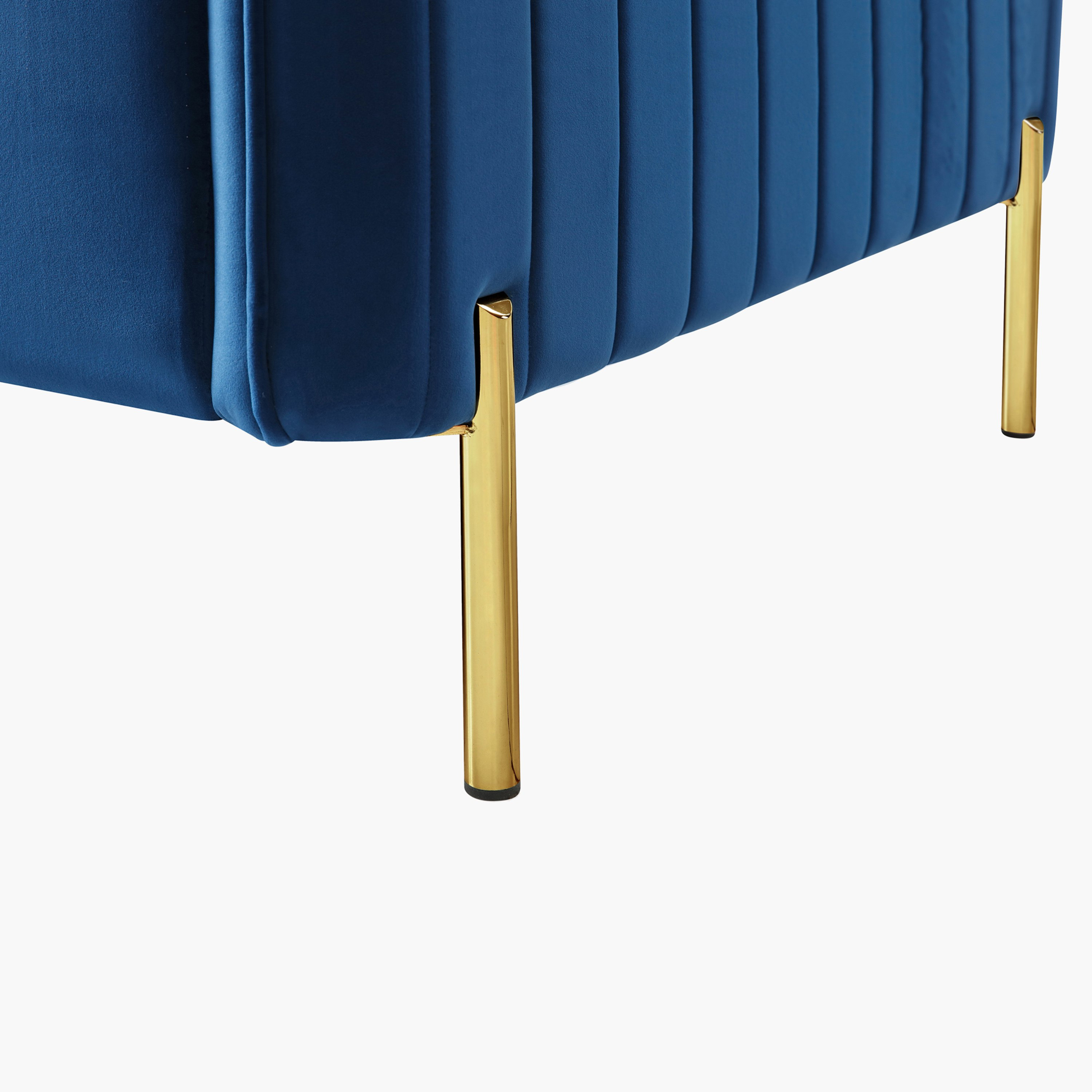 كنبة بمقعدين ووسائد مبعثرة من مودينا-hbxlivingroom-sofasandarmchairs-sofas-image-8