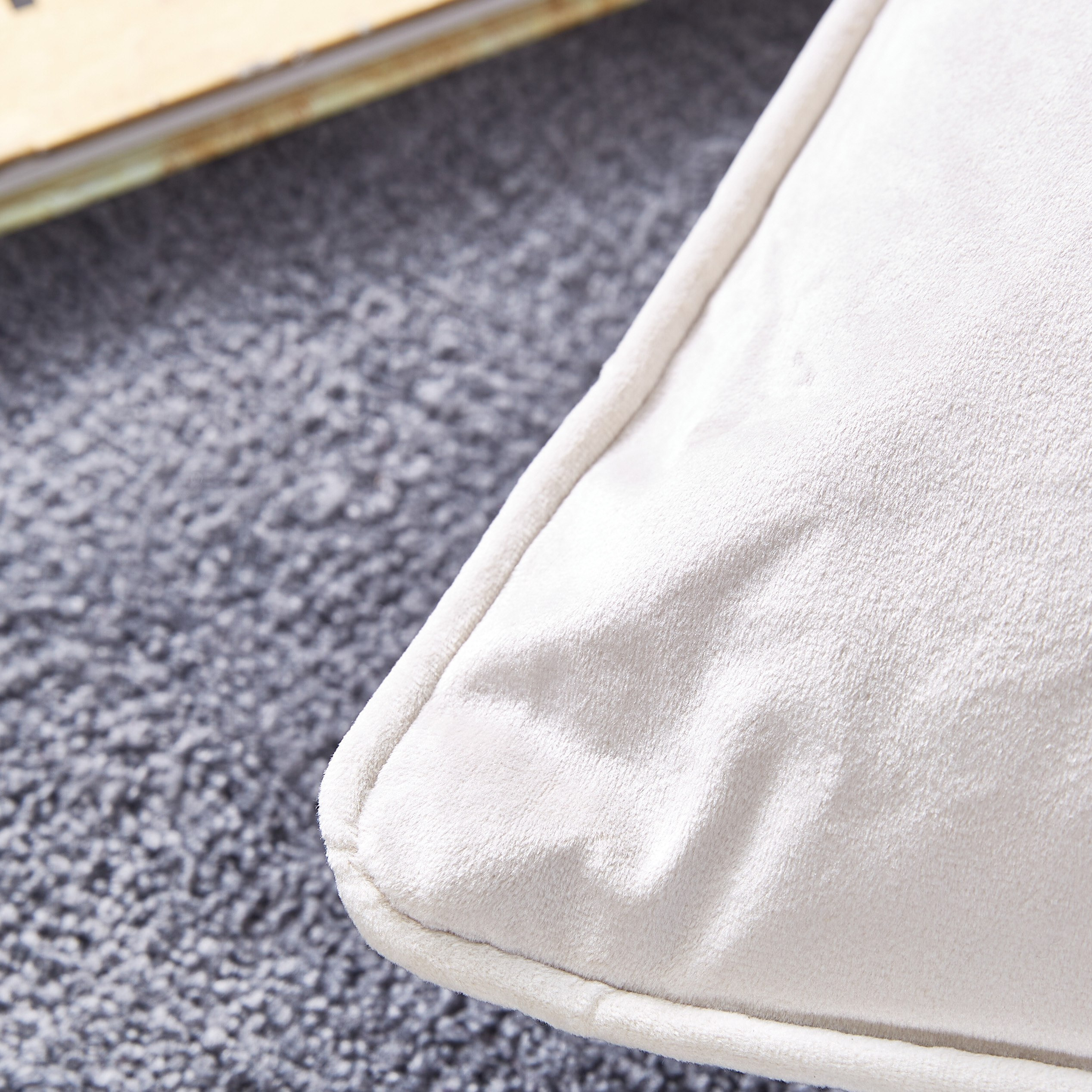 Dove Velvet Cushion Cover - 45x45 cm-hbxhomeware-cushionsandcovers-cushioncovers-image-2