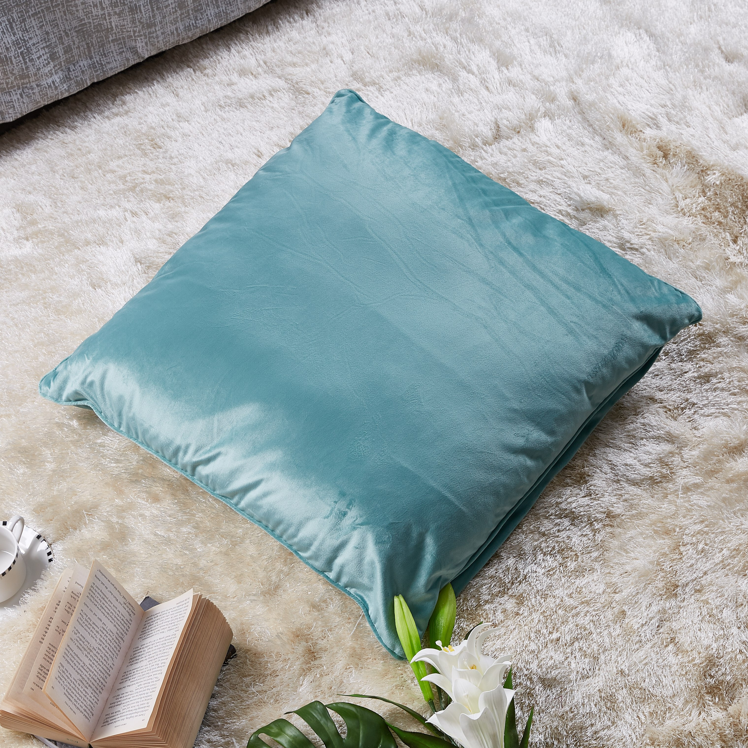 وسادة محشوة بارزة الملمس بدوف - 65x65 سم-hbxlivingroom-furnishings-cushionsandcovers-filledcushions-image-1