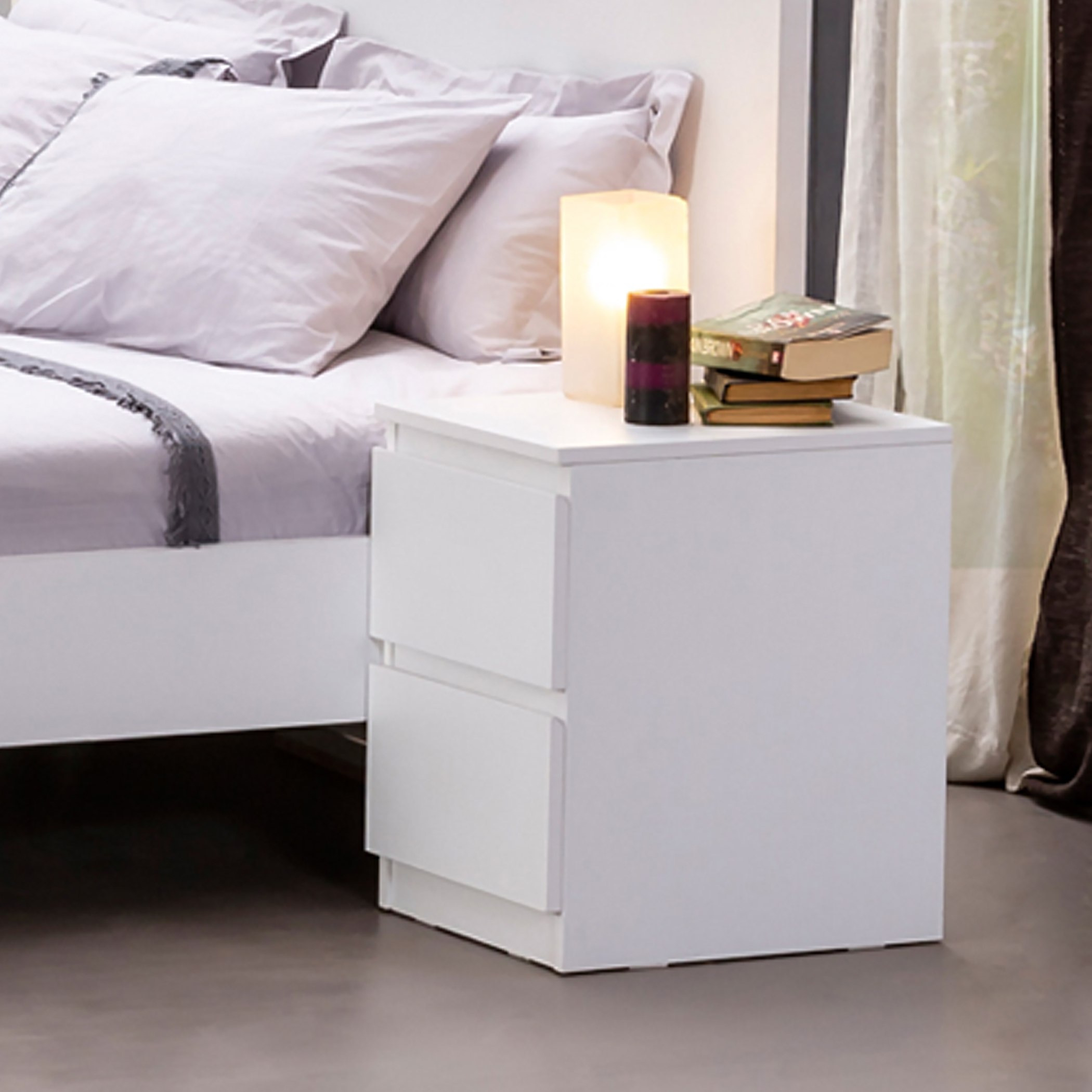 طاولة جانبية بدرجين من هالمستاد-hbxfurniture-bedroom-nightstands-image-1