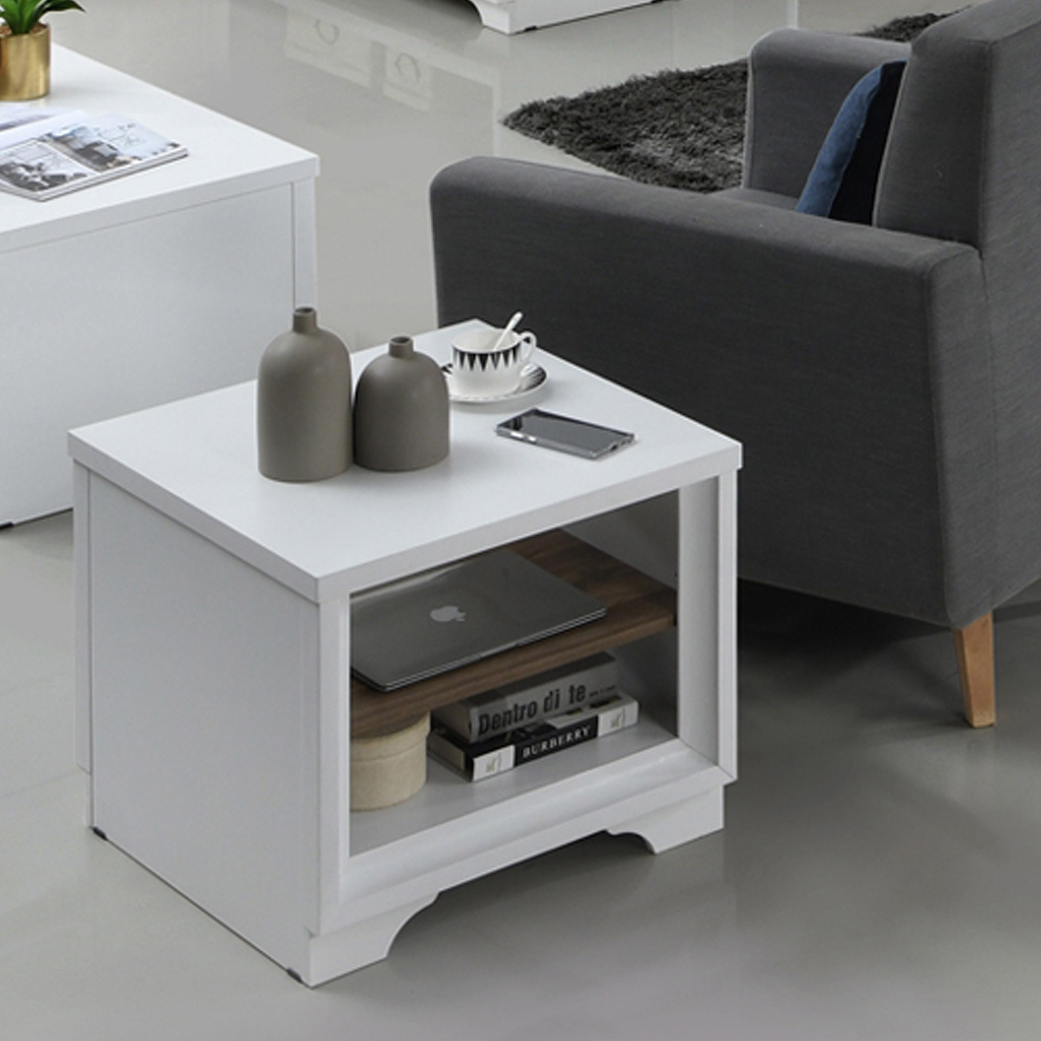 طاولة جانبيّة من سجنتشر-hbxfurniture-livingroom-endtables-image-1