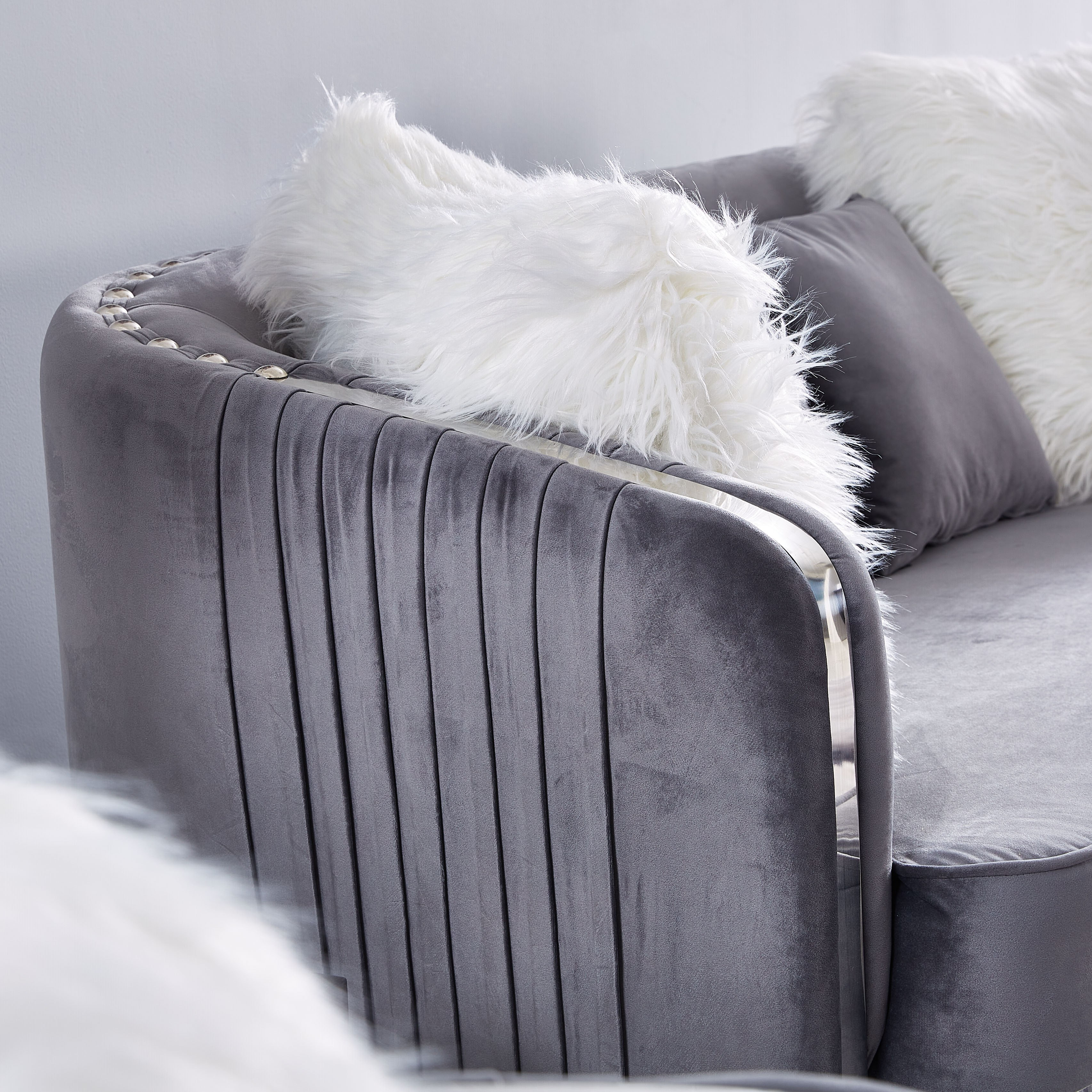 كنبة بارزة الملمس بمقعدين و4 وسائد من جاتسبي-hbxlivingroom-sofasandarmchairs-sofas-image-3